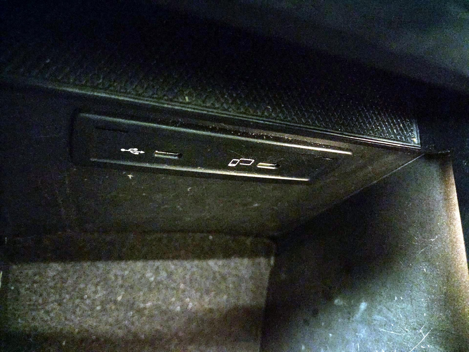 2021 Mercedes-Benz GLC GLC300 - Photo 19