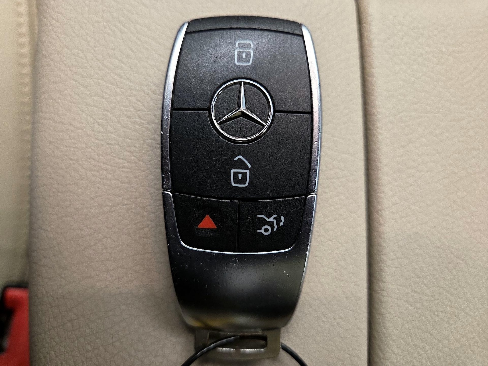 2021 Mercedes-Benz GLC GLC300 - Photo 23