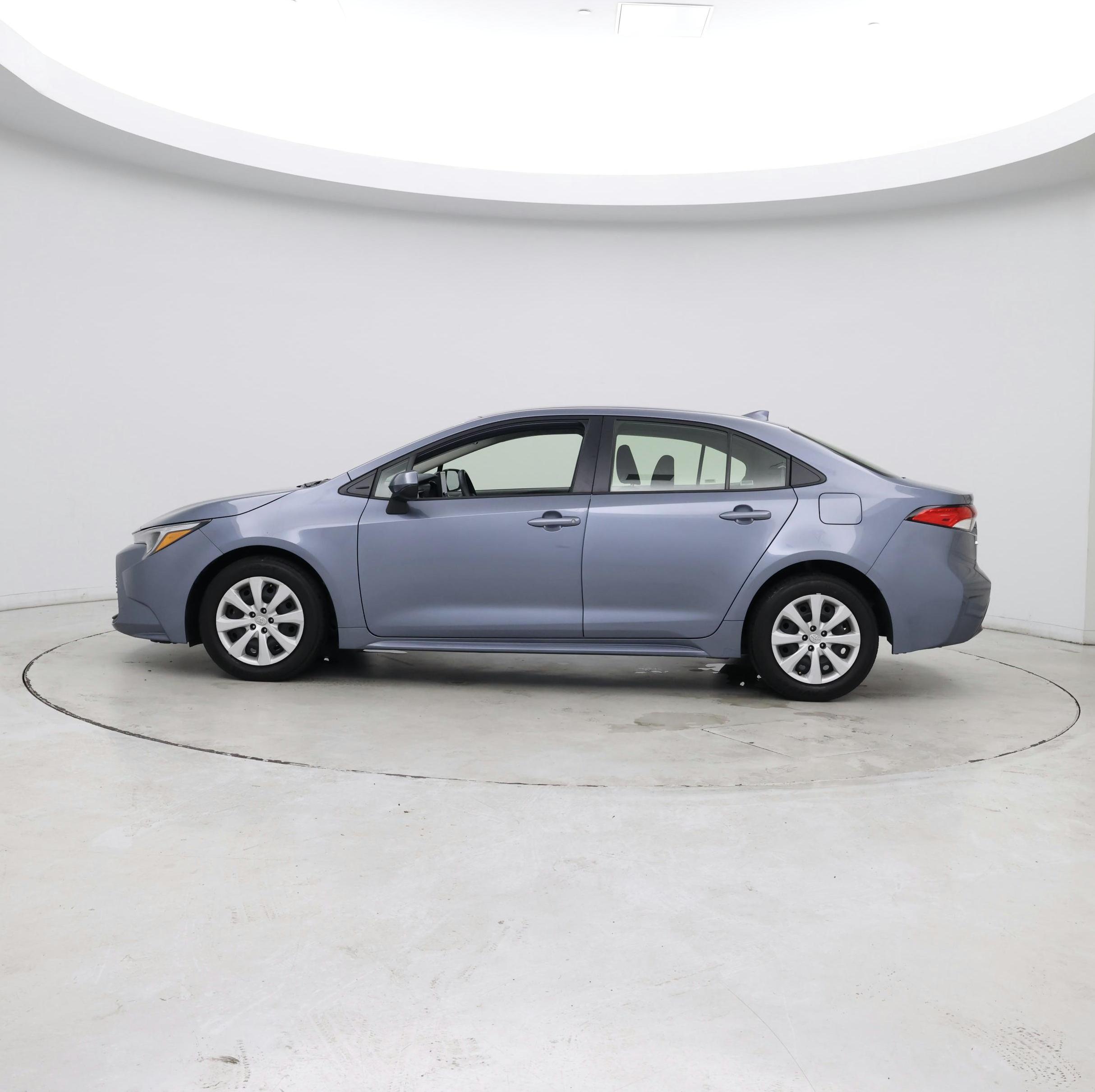Thumbnail: 2025 Toyota Corolla - 3