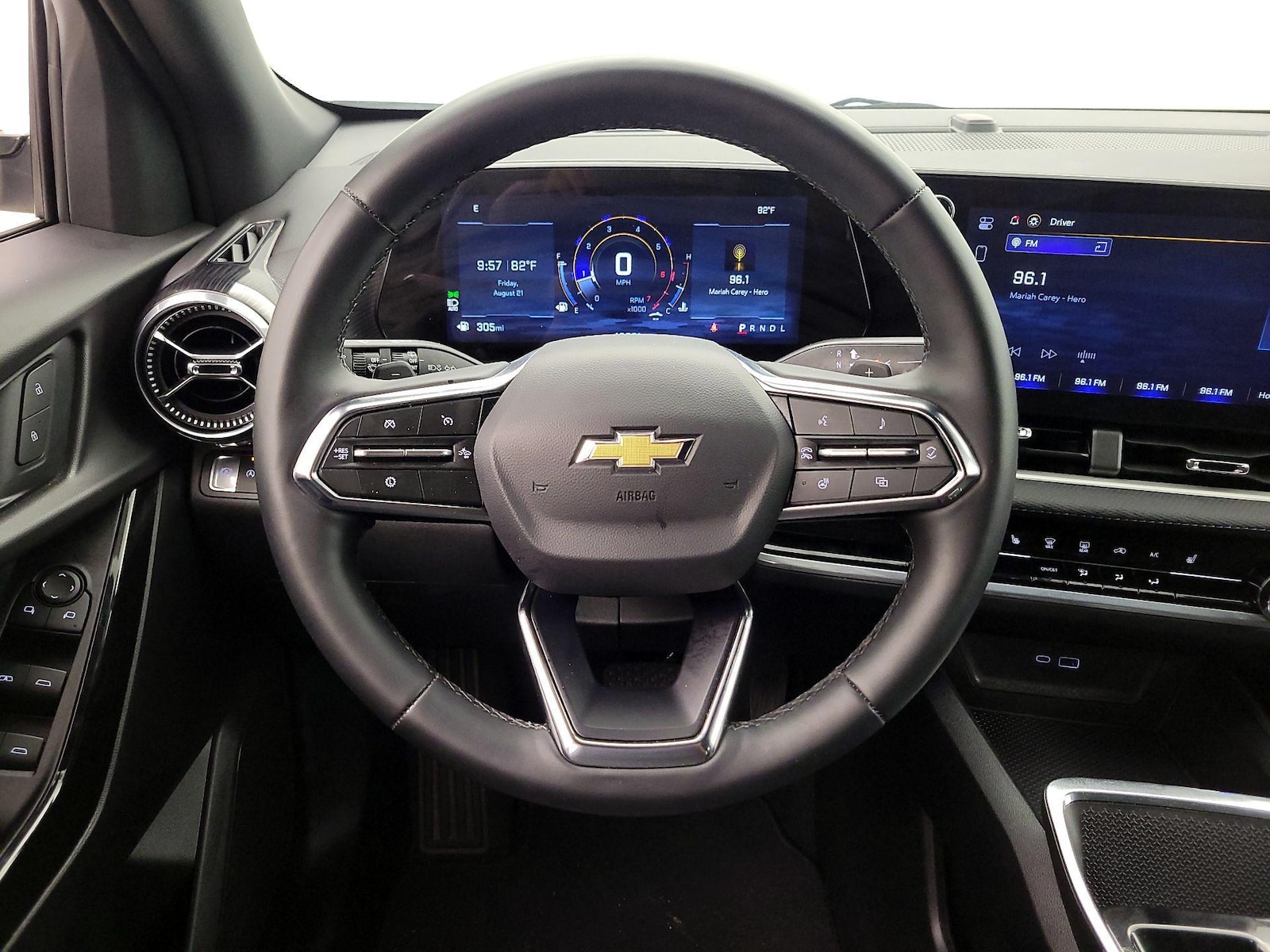 2026 Chevrolet Equinox LT - Photo 11