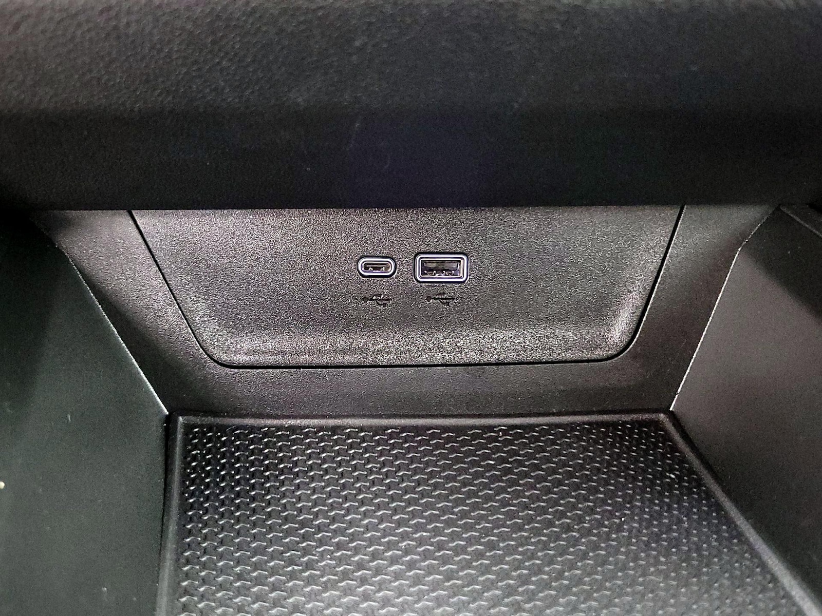 2026 Chevrolet Equinox LT - Photo 19