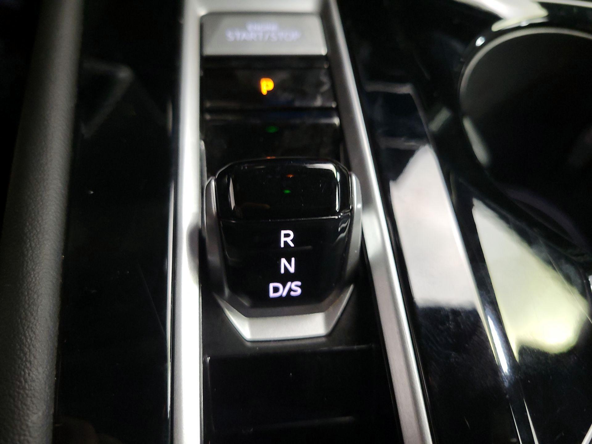 Thumbnail: 2025 Volkswagen Atlas - 17