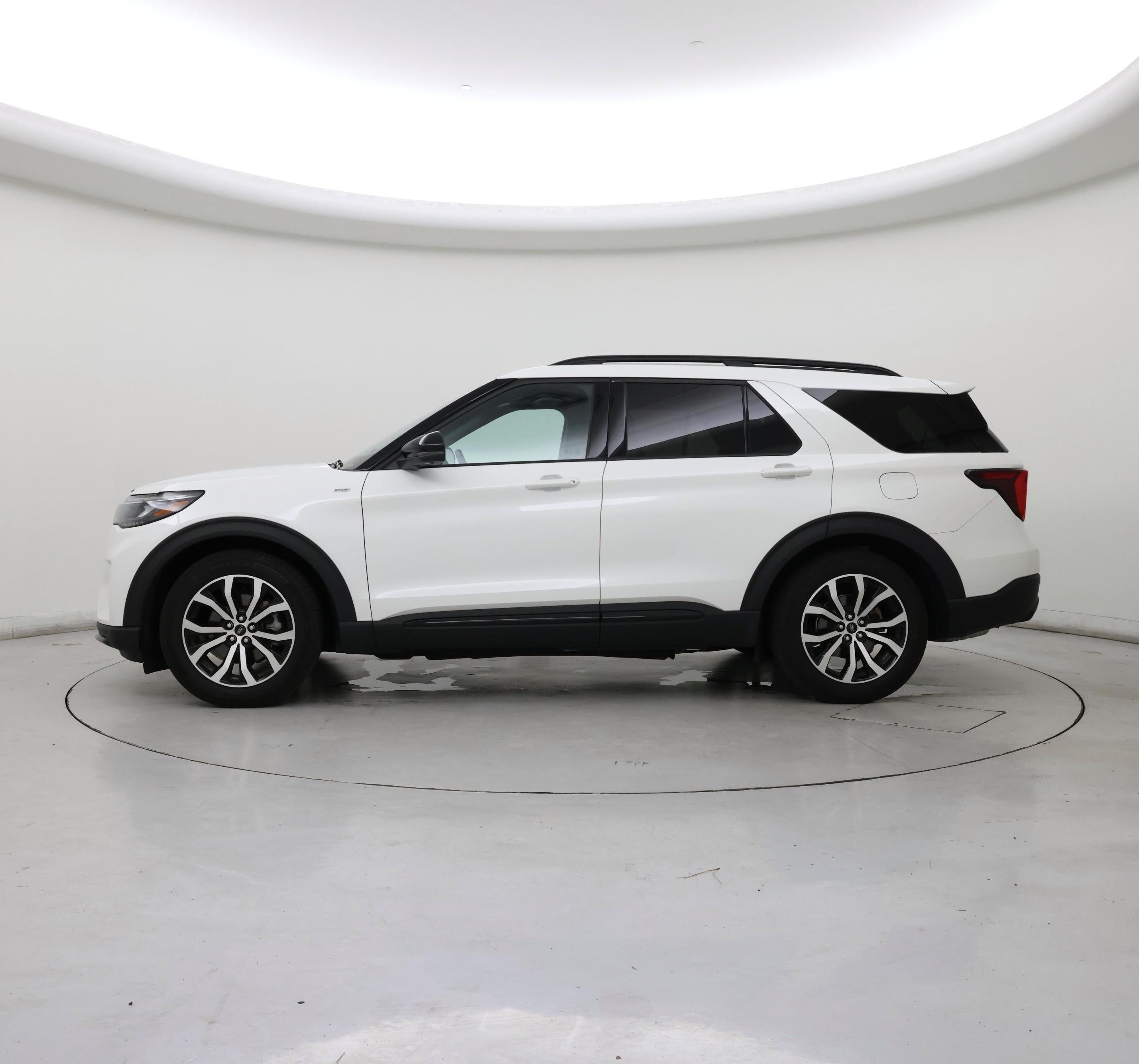 Thumbnail: 2025 Ford Explorer - 3