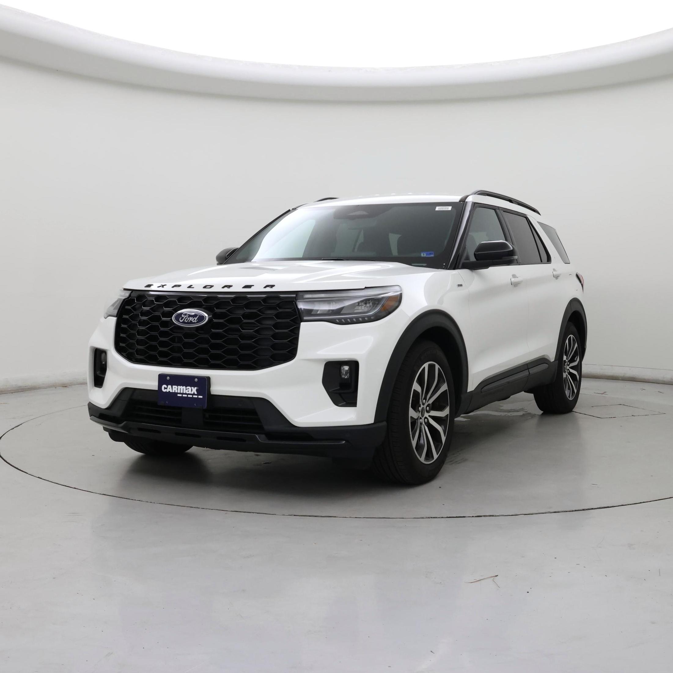 Thumbnail: 2025 Ford Explorer - 4