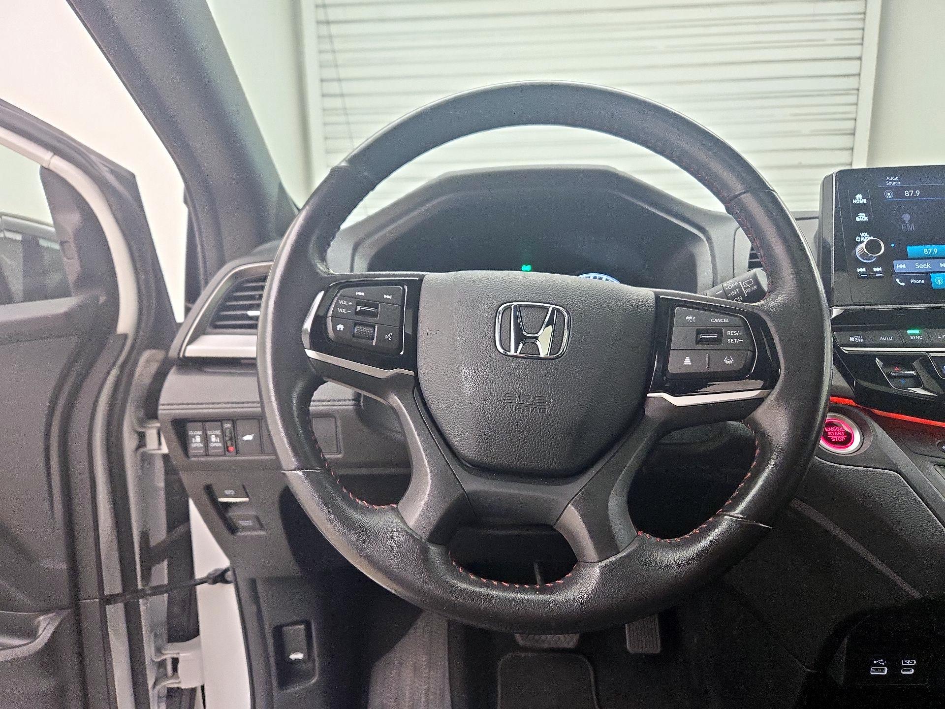 Thumbnail: 2025 Honda Odyssey - 10