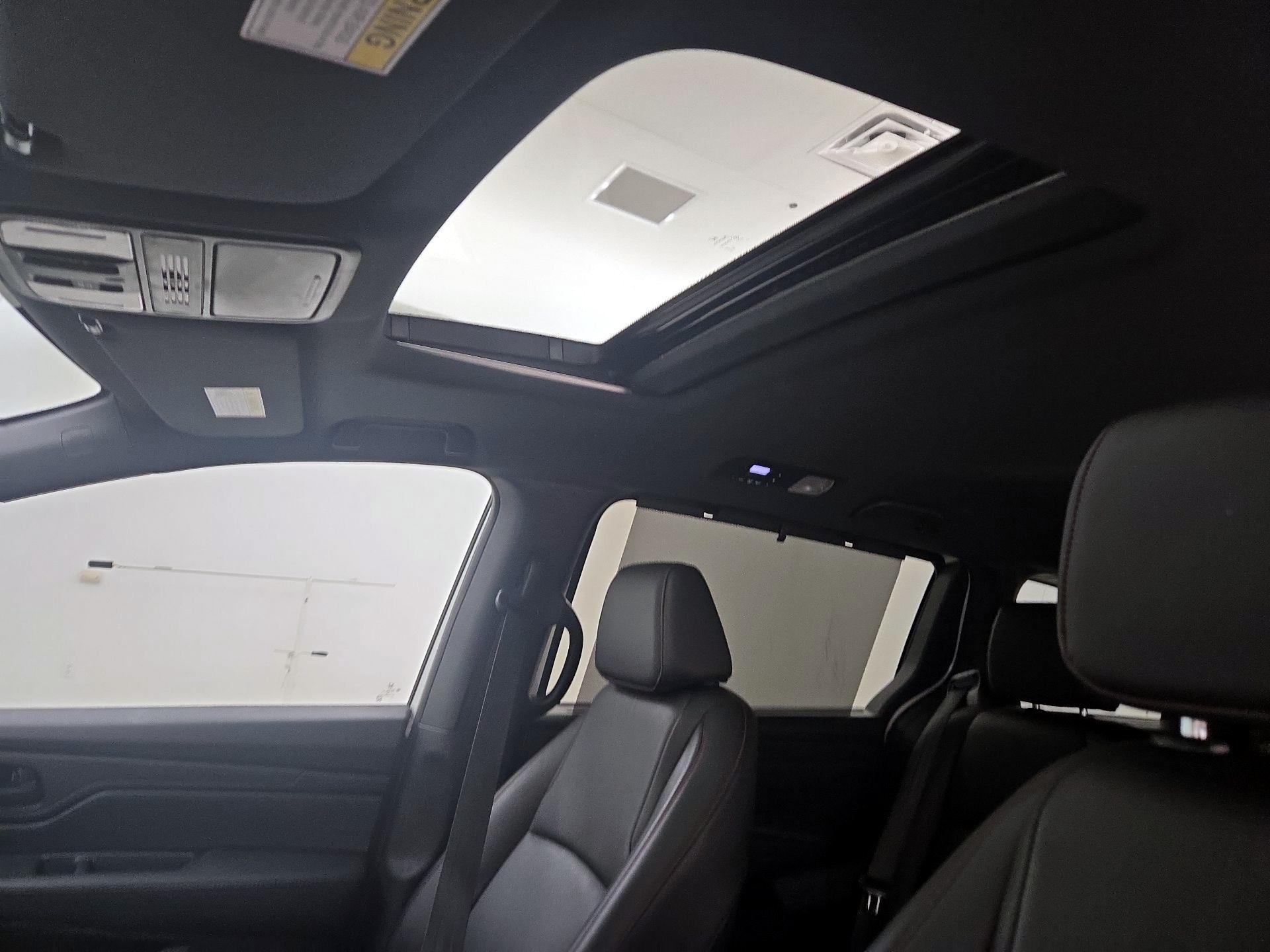 Thumbnail: 2025 Honda Odyssey - 19