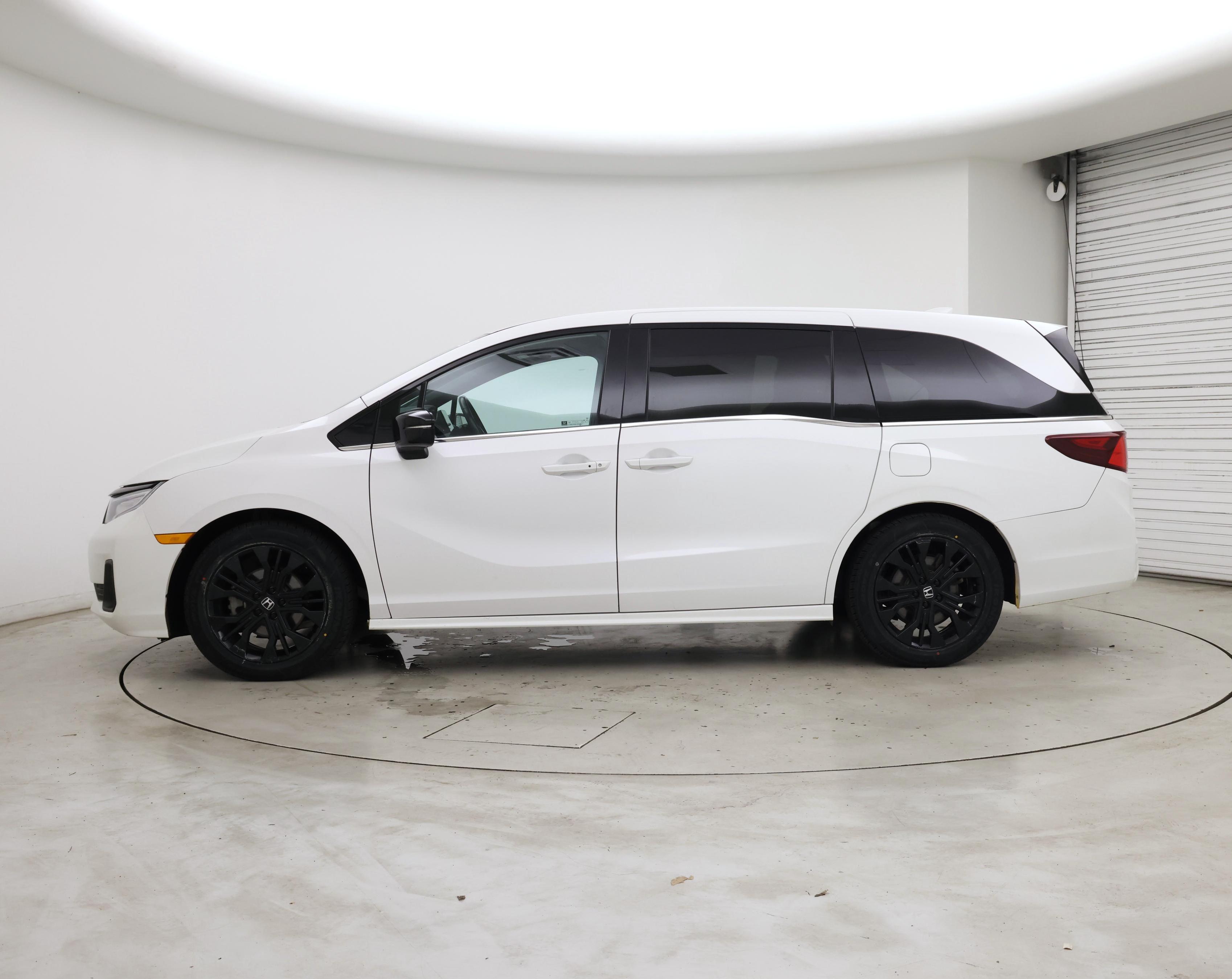 Thumbnail: 2025 Honda Odyssey - 3