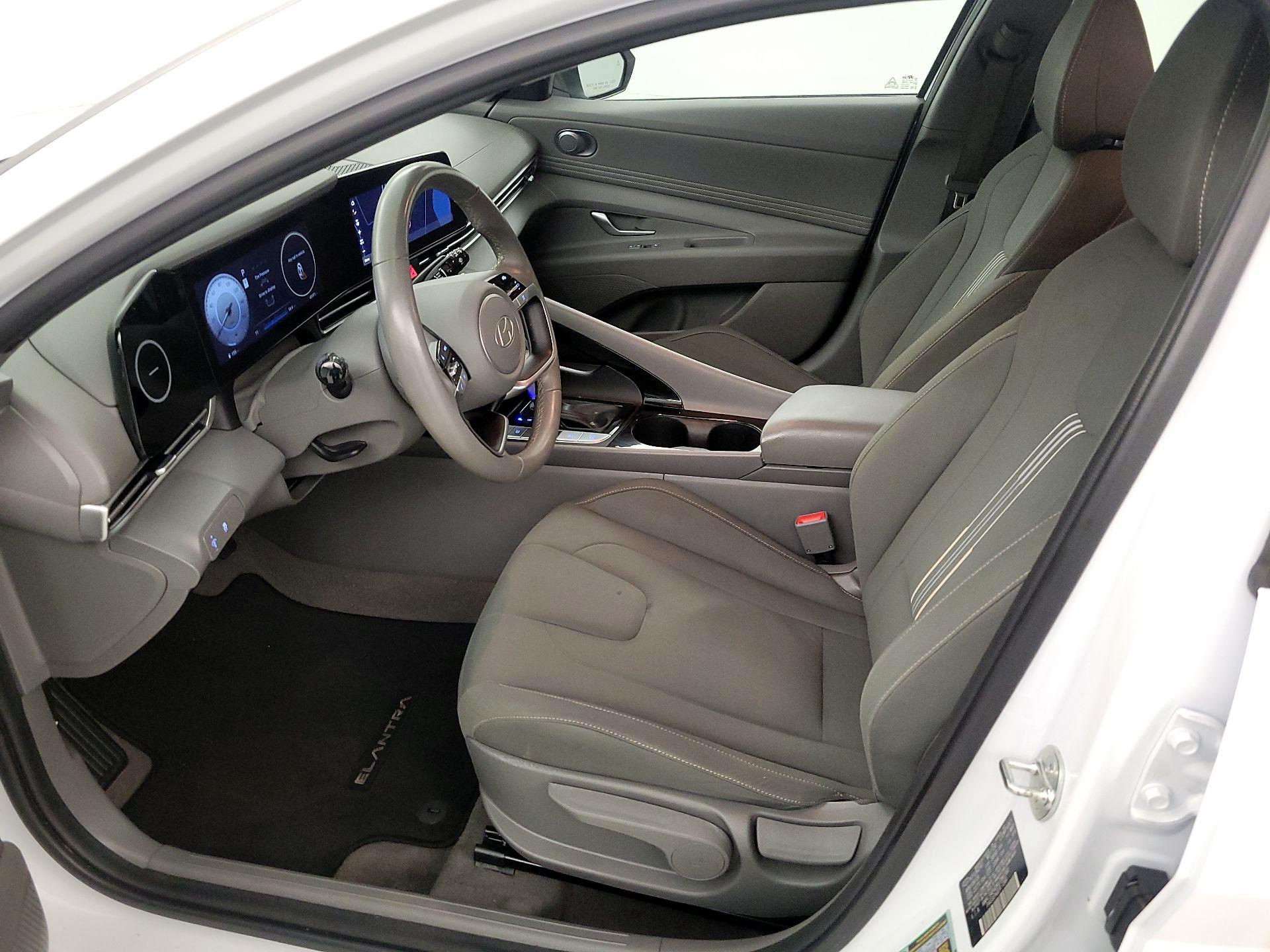 Thumbnail: 2024 Hyundai Elantra - 9