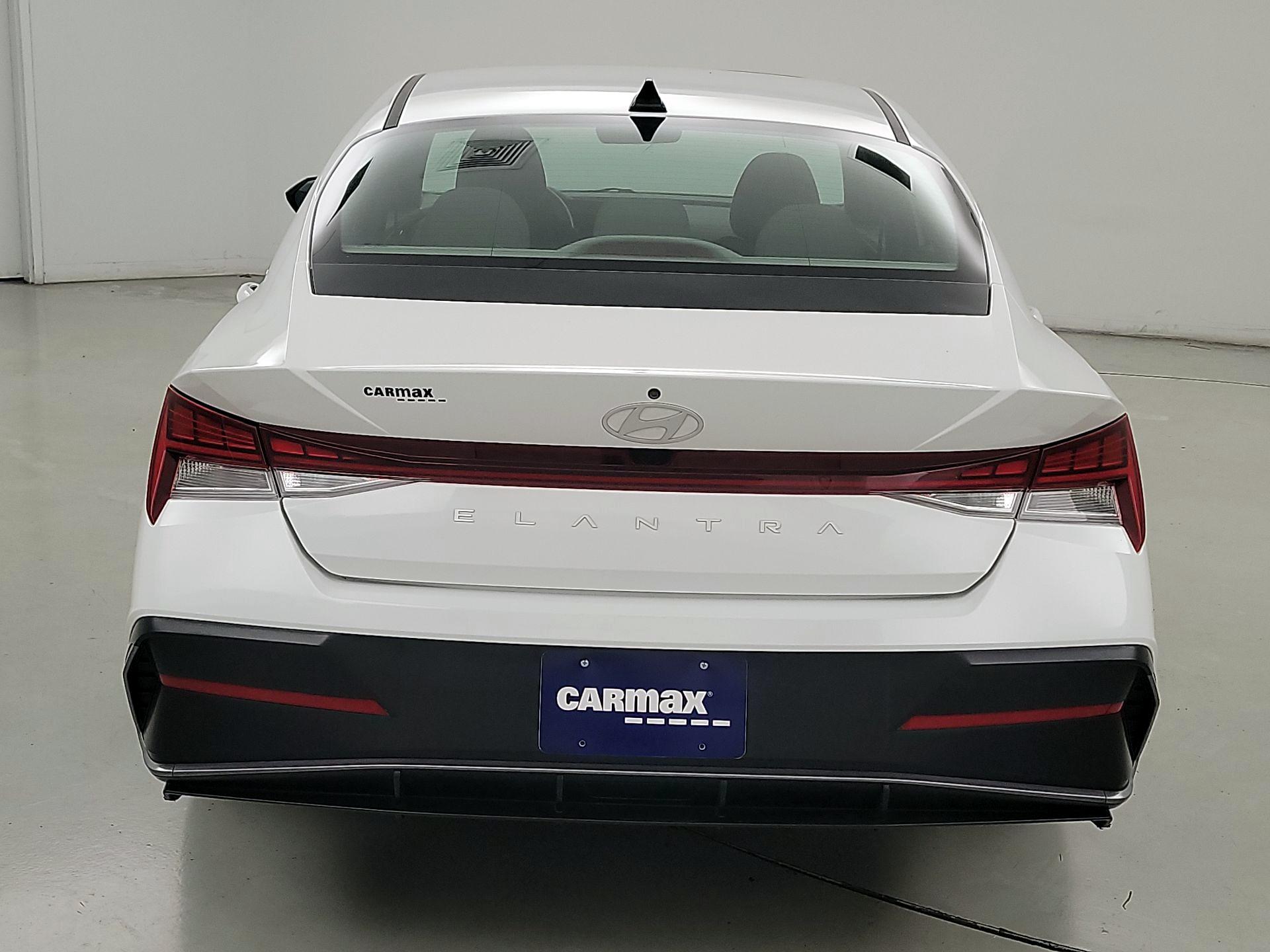 Thumbnail: 2024 Hyundai Elantra - 6