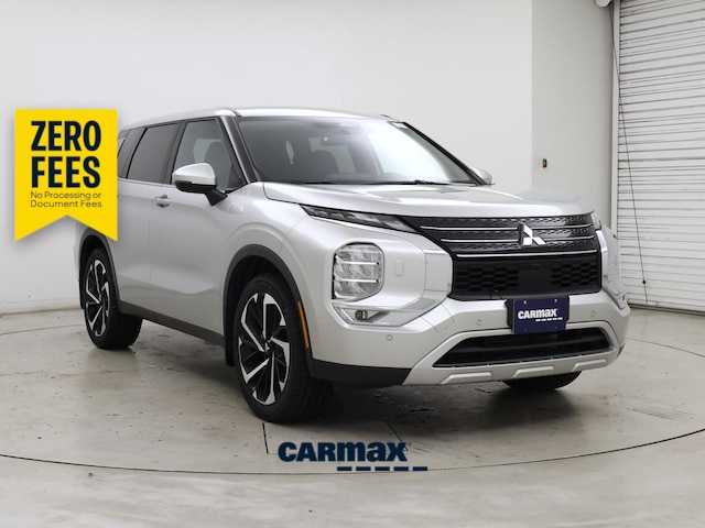Silver 2024 Mitsubishi Outlander SUV / Crossover All-Wheel Drive Automatic
