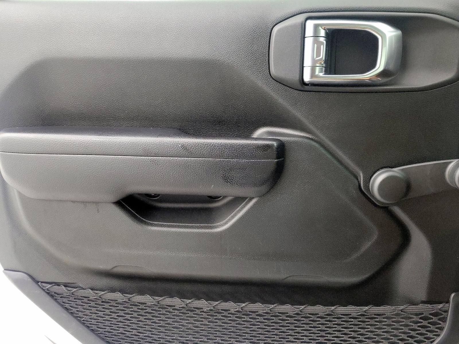 2023 Jeep Wrangler 4-Door Sport - Photo 13