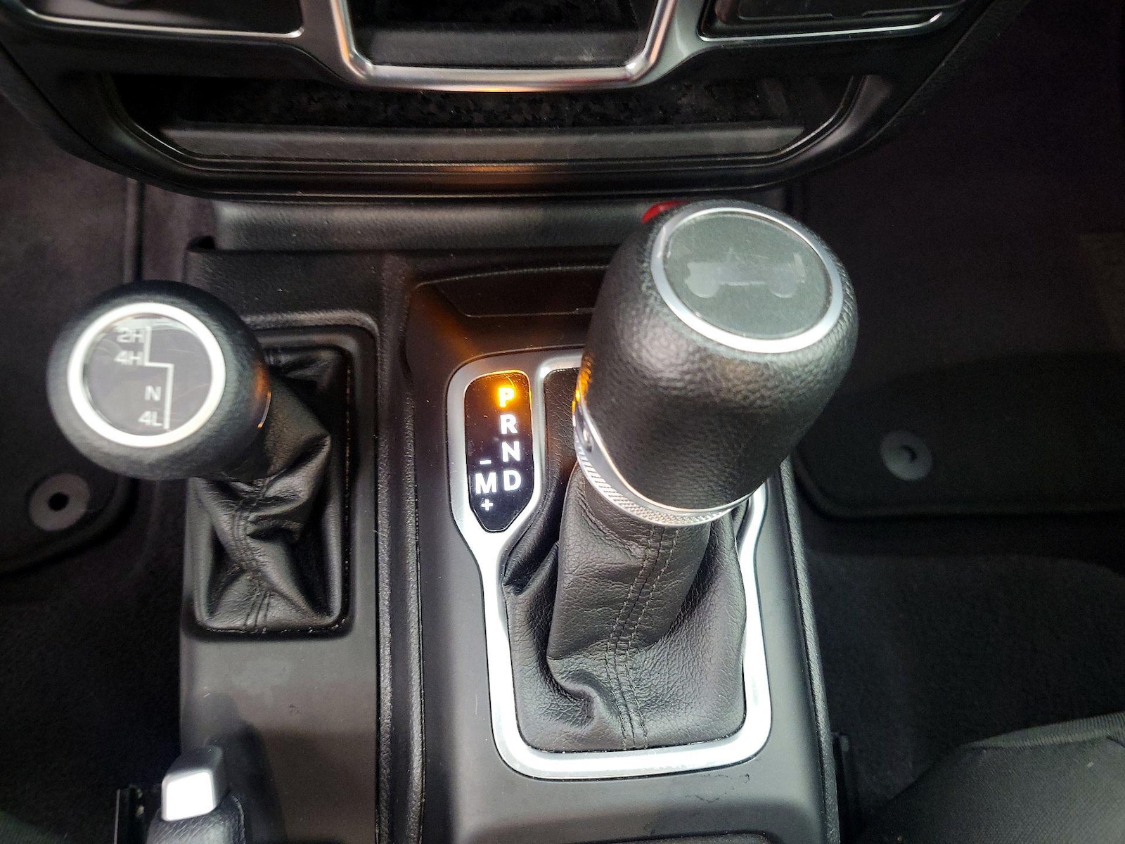 2023 Jeep Wrangler 4-Door Sport - Photo 18