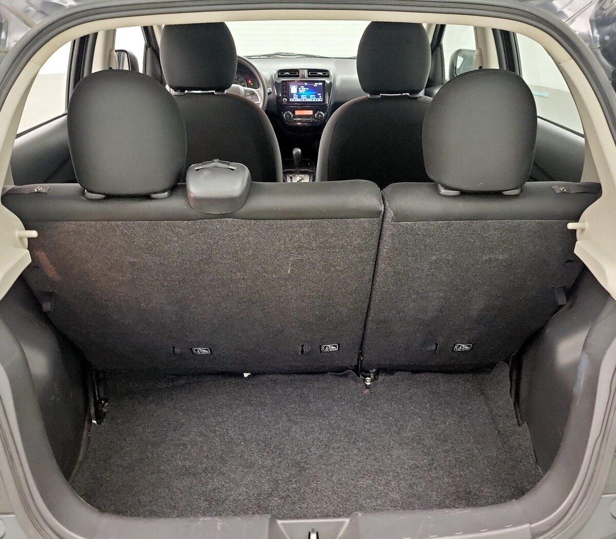 Trunk/Cargo (Seats Up)