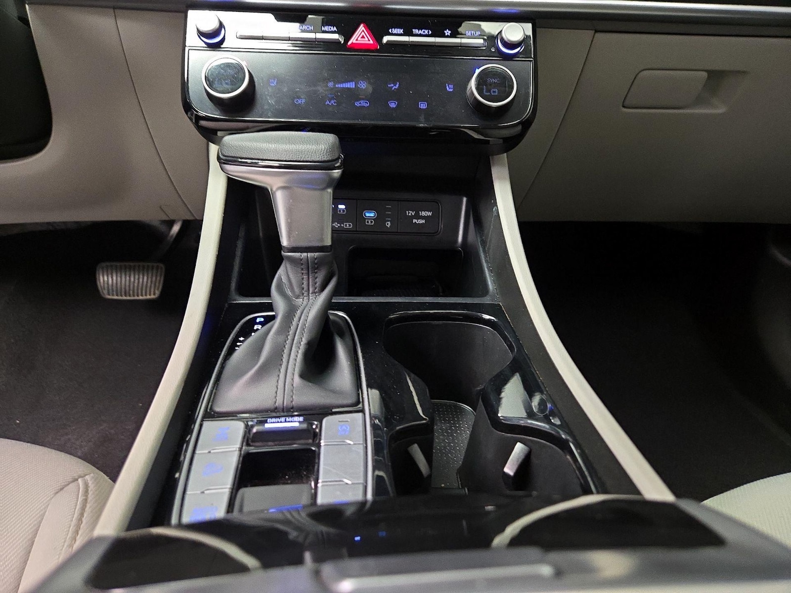 2025 Hyundai Tucson SEL - Photo 18