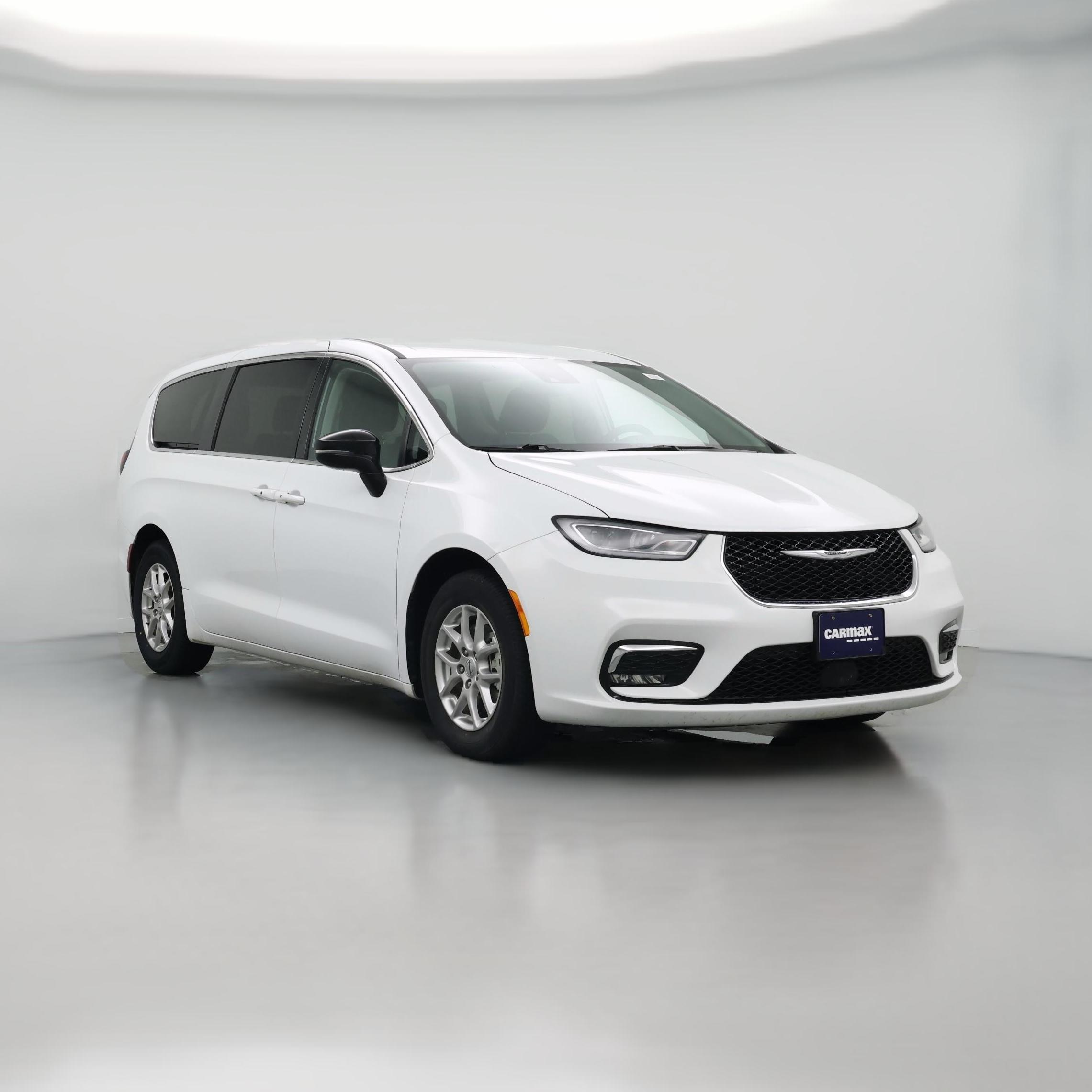 Thumbnail: 2024 Chrysler Pacifica - 1