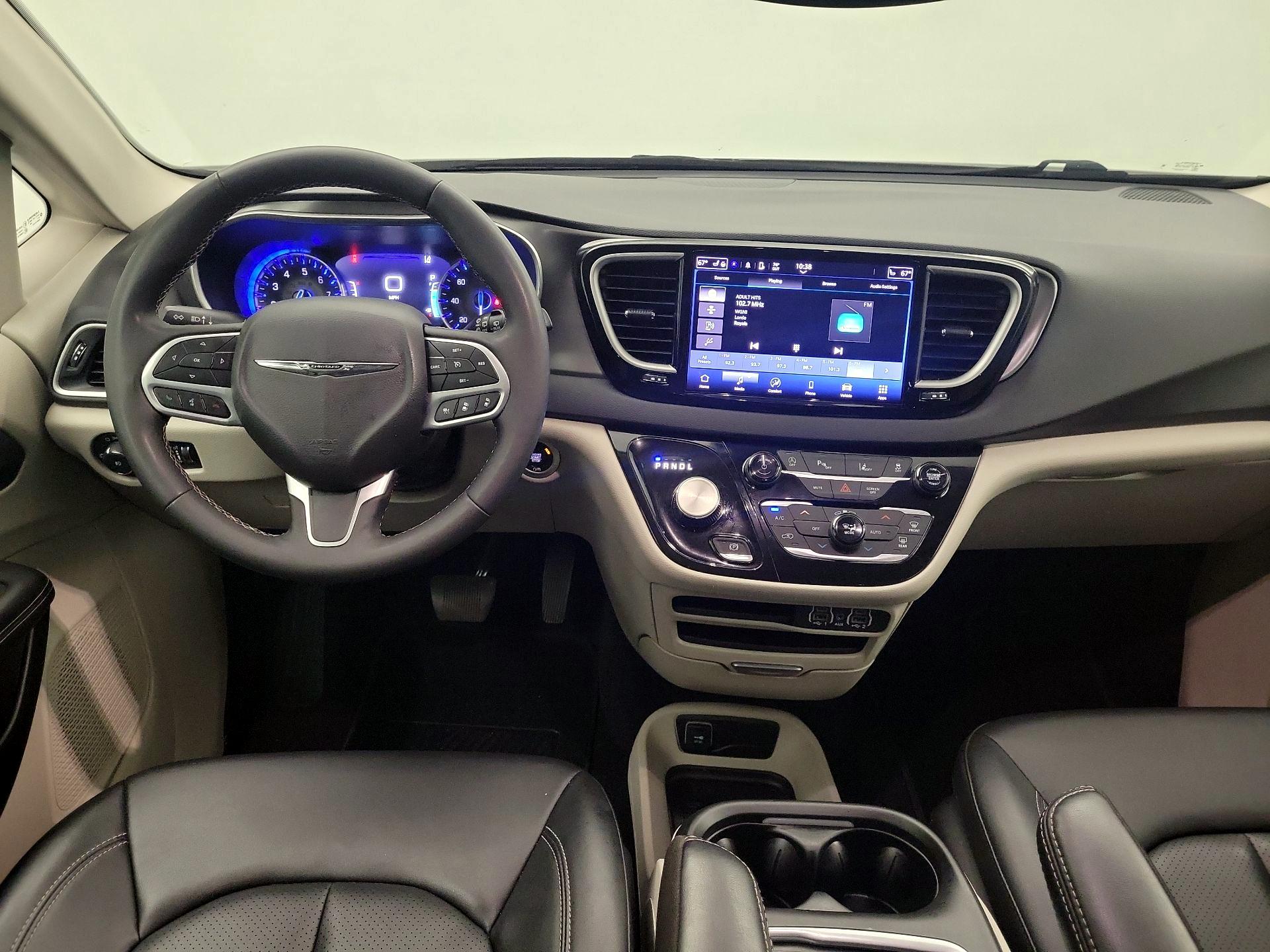 Thumbnail: 2024 Chrysler Pacifica - 9