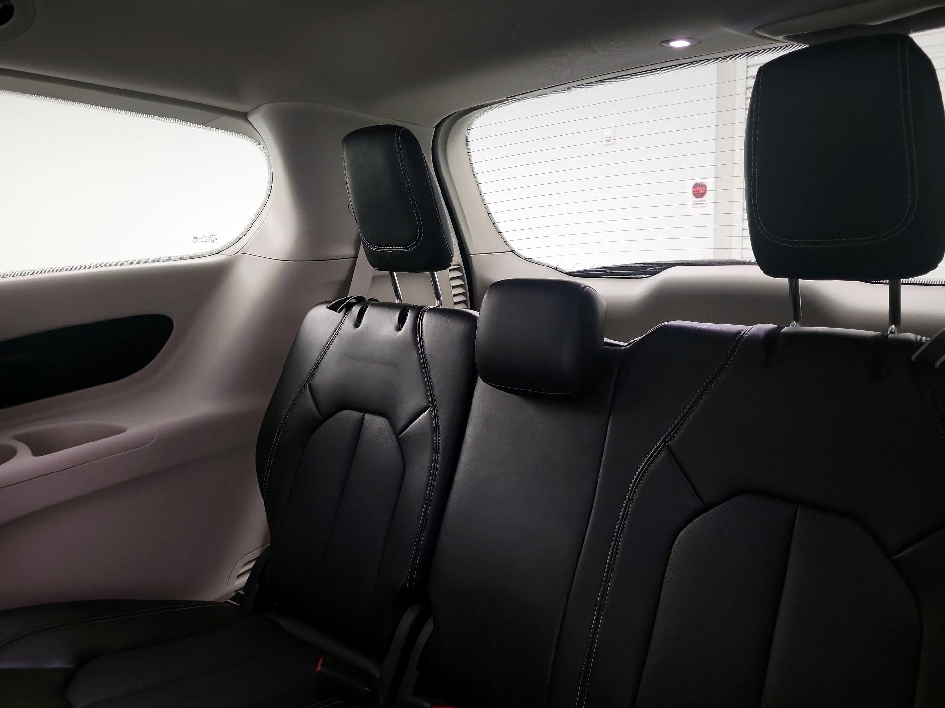 Thumbnail: 2024 Chrysler Pacifica - 20