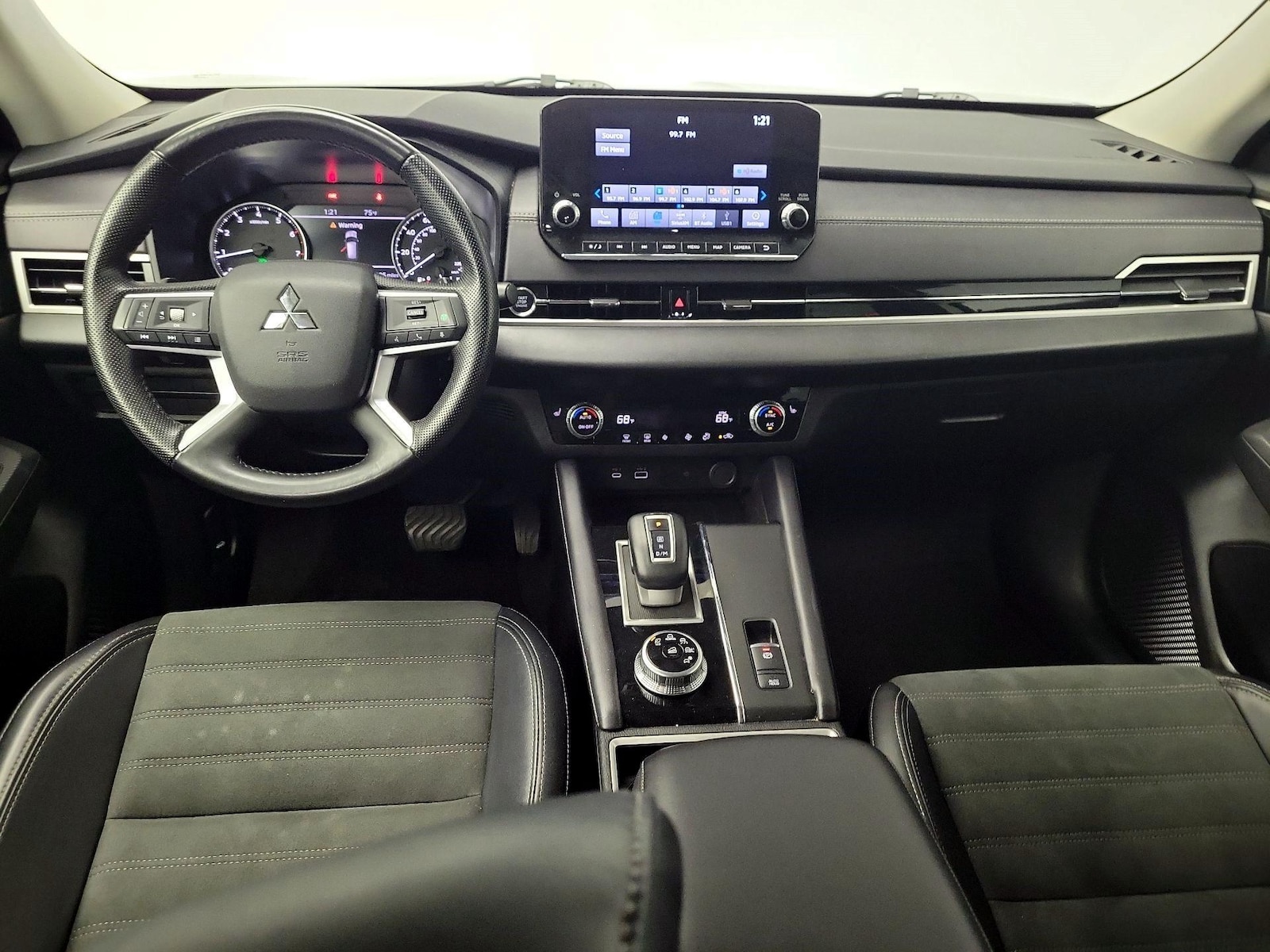 2024 Mitsubishi Outlander SE - Photo 10