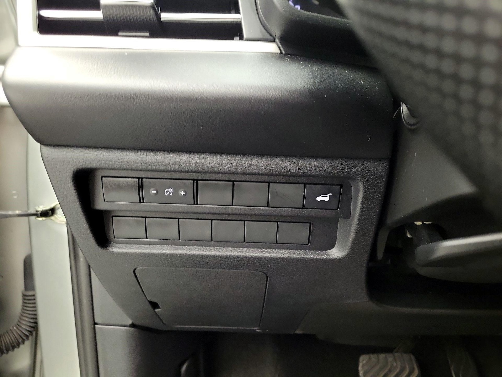 2024 Mitsubishi Outlander SE - Photo 14