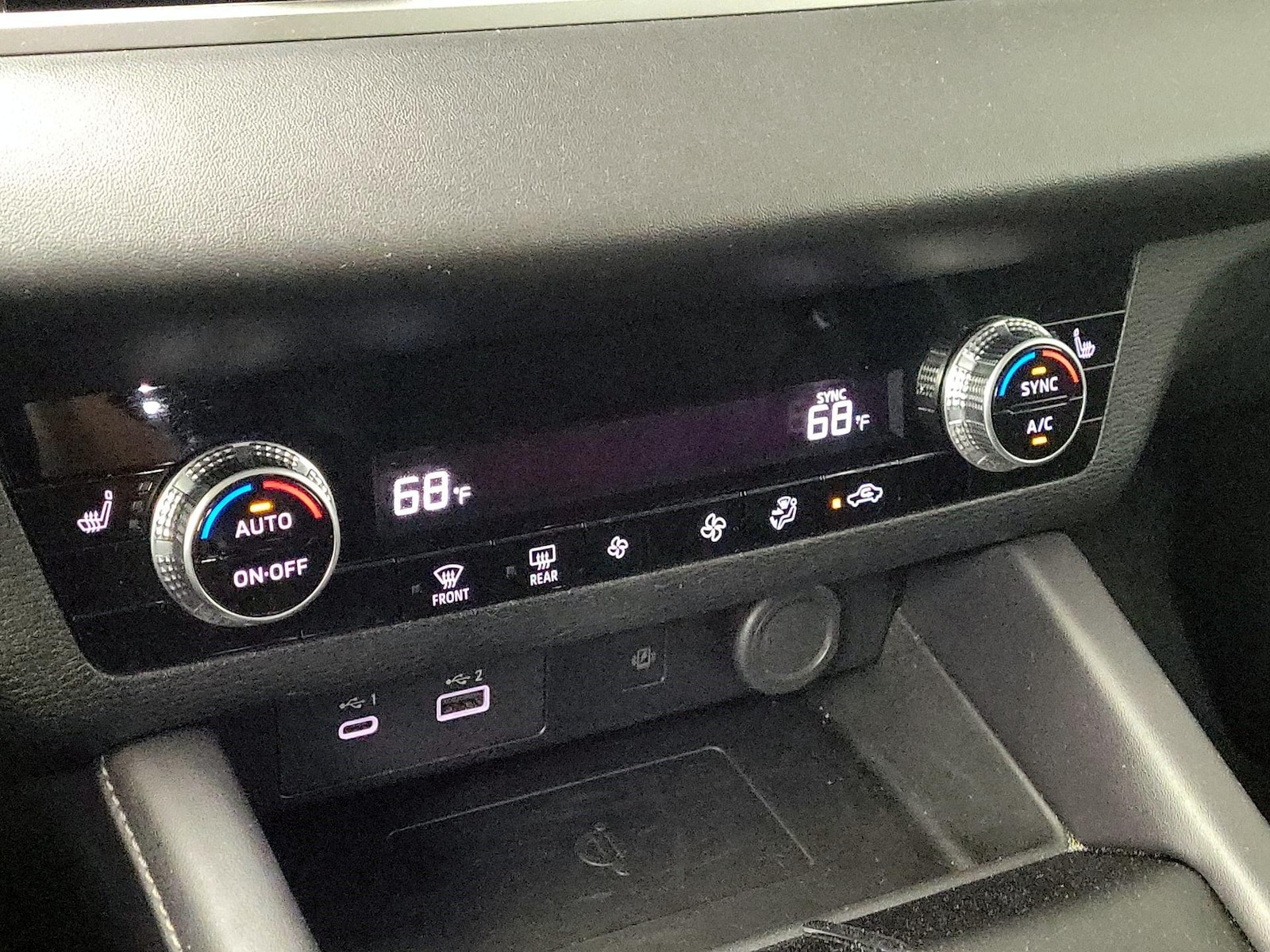 2024 Mitsubishi Outlander SE - Photo 17