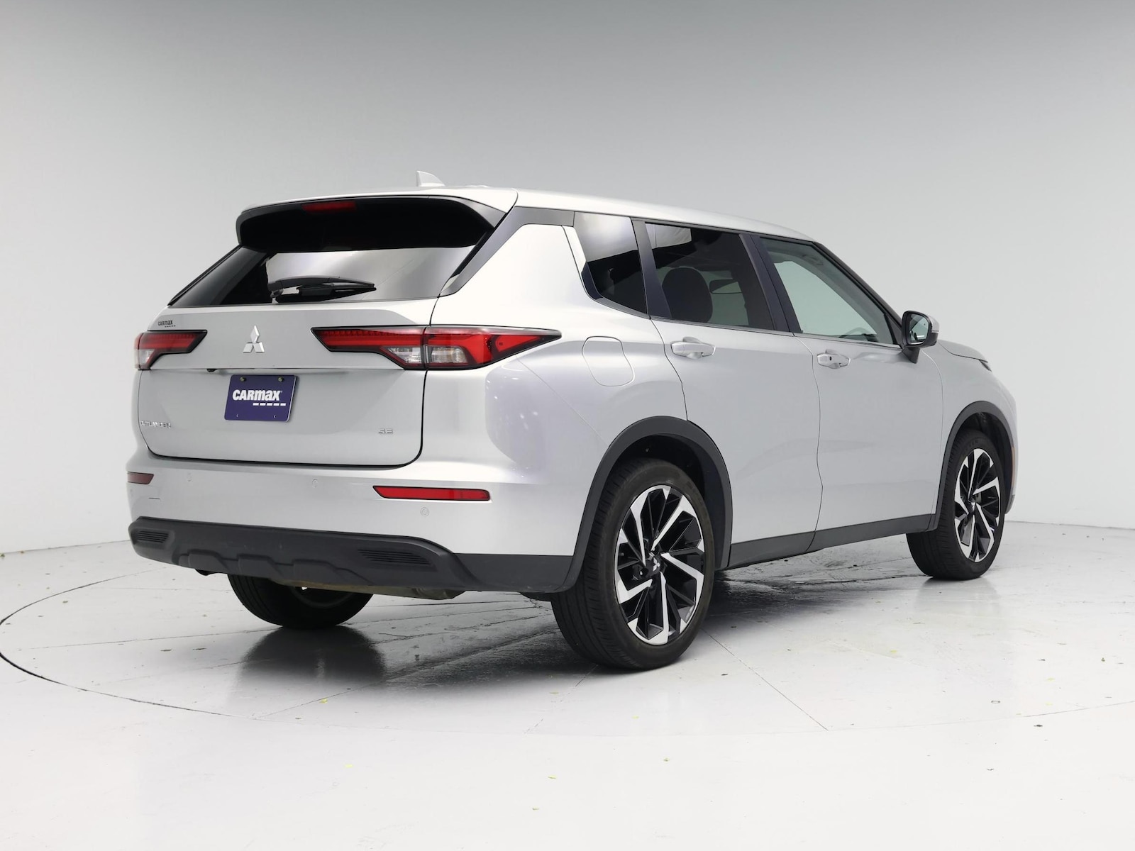 2024 Mitsubishi Outlander SE - Photo 9
