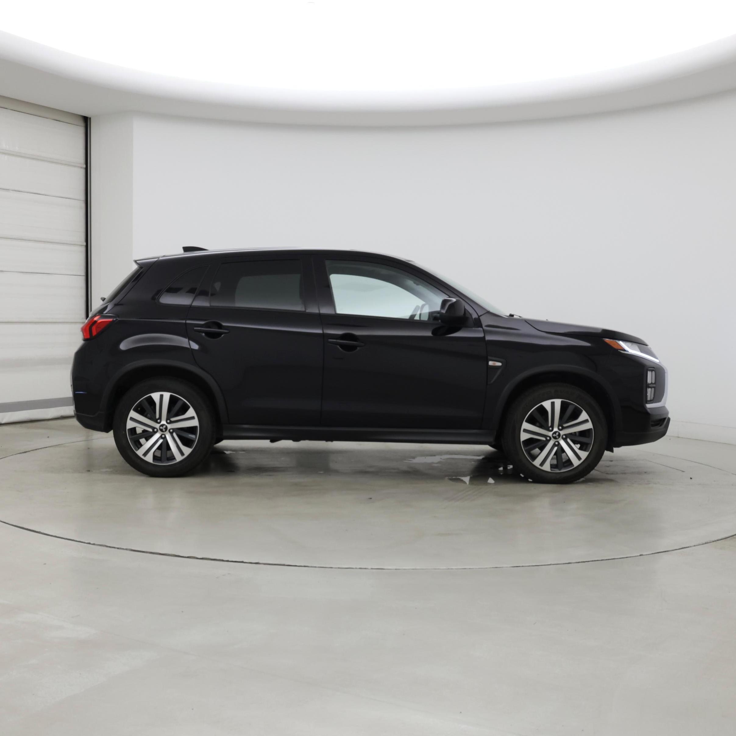 Thumbnail: 2024 Mitsubishi Outlander Sport - 7