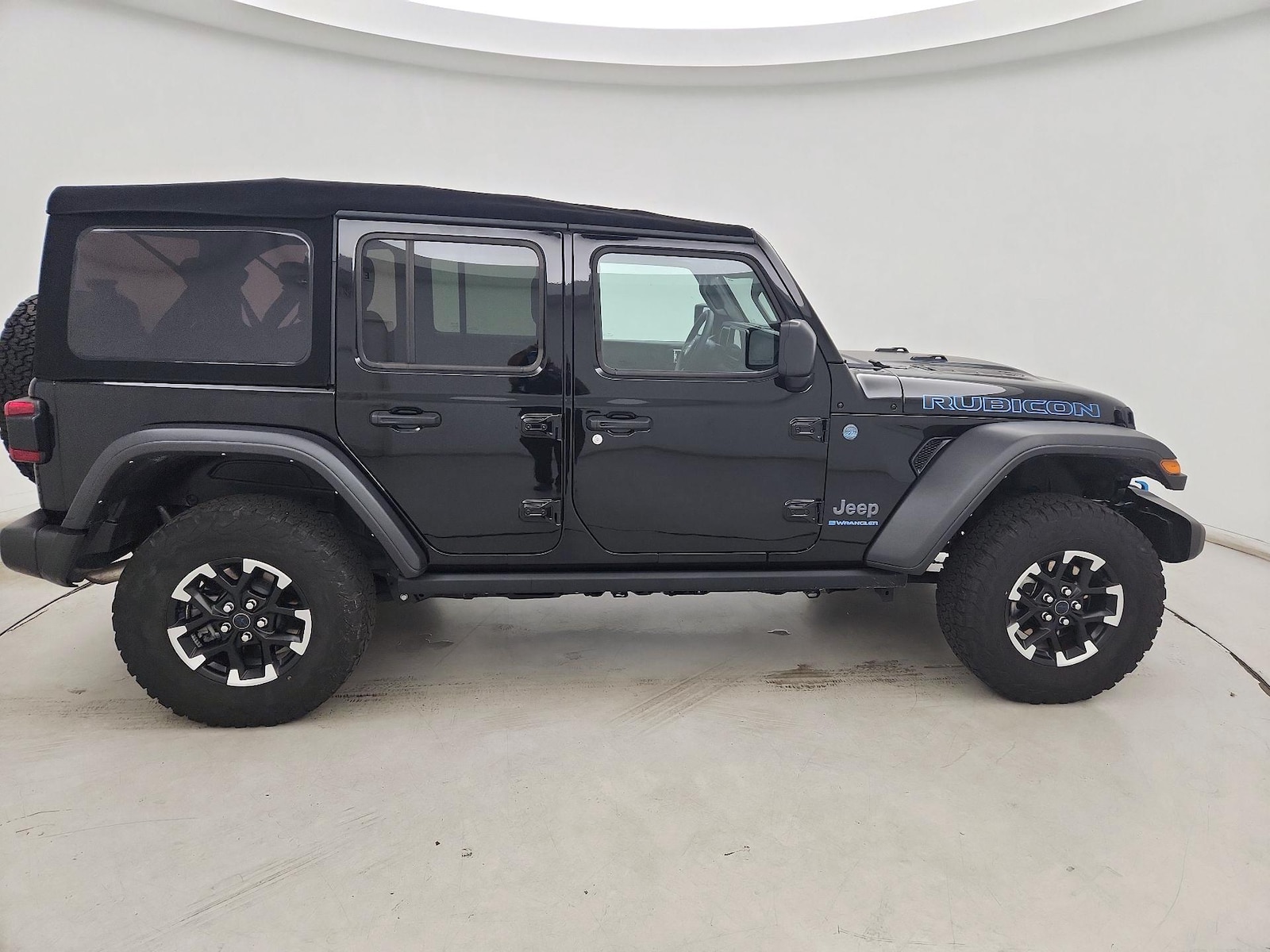 2024 Jeep Wrangler 4xe Rubicon 4XE - Photo 4