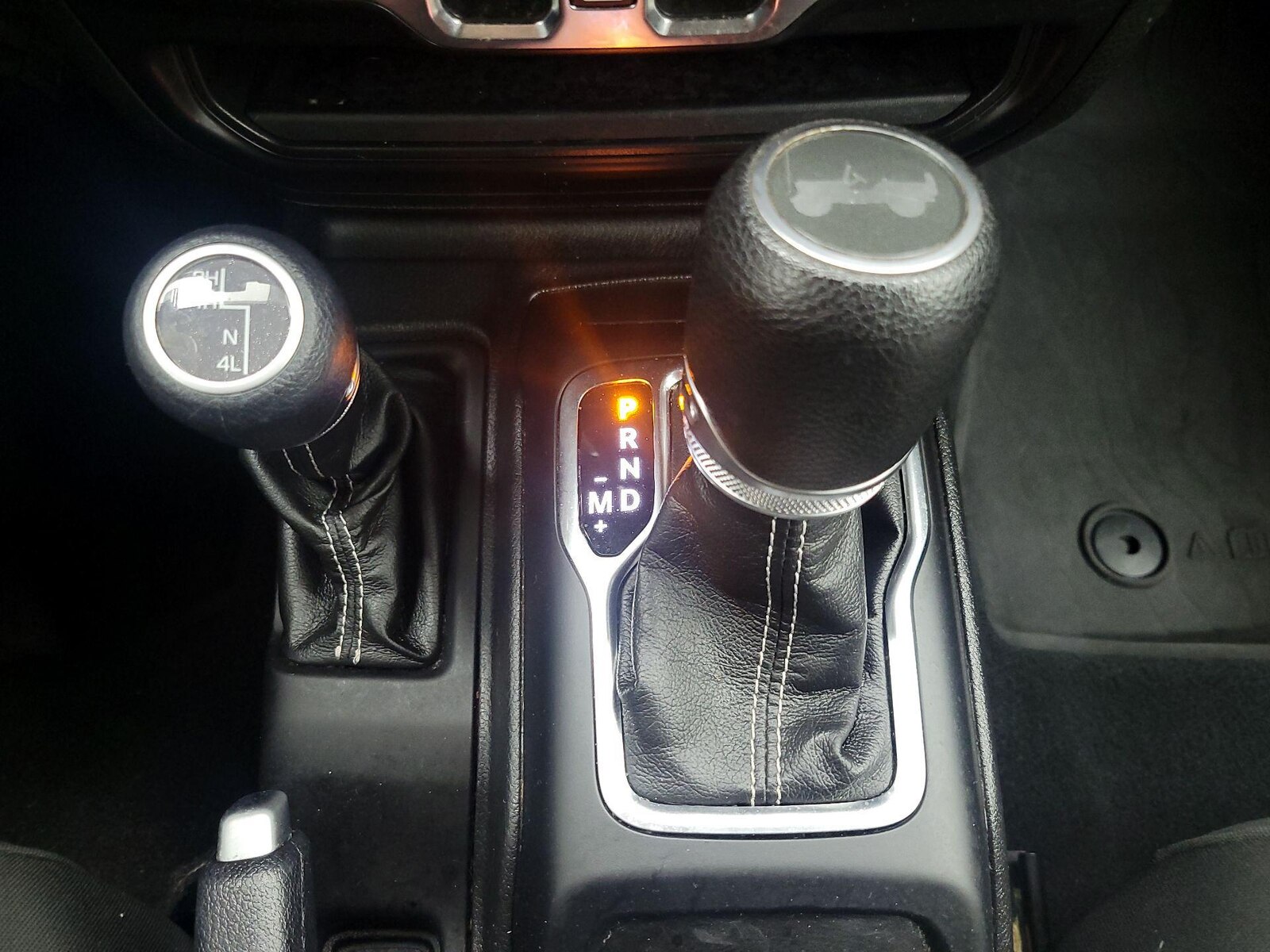 2022 Jeep Wrangler Unlimited Sahara - Photo 19