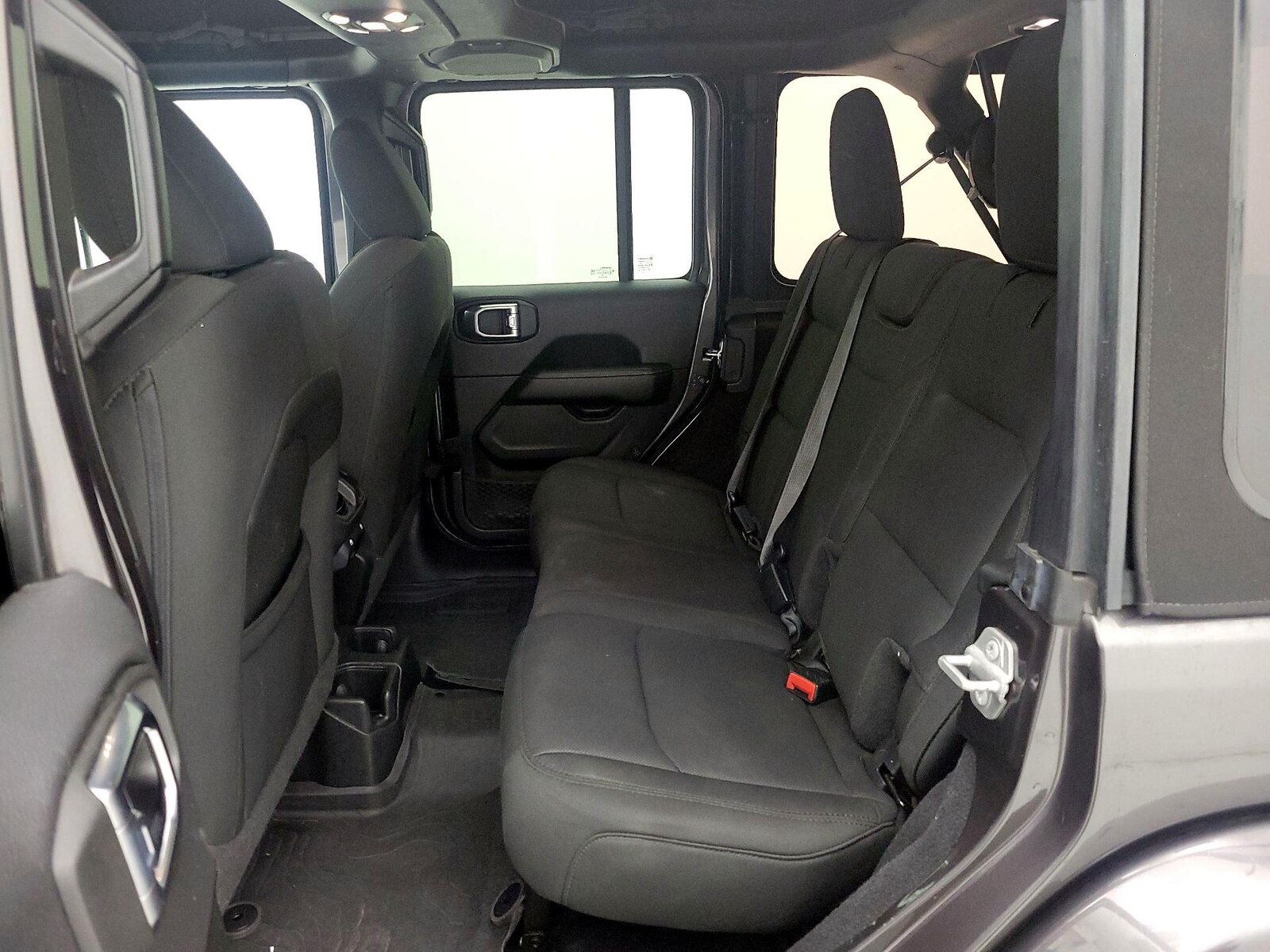 2022 Jeep Wrangler Unlimited Sahara - Photo 20