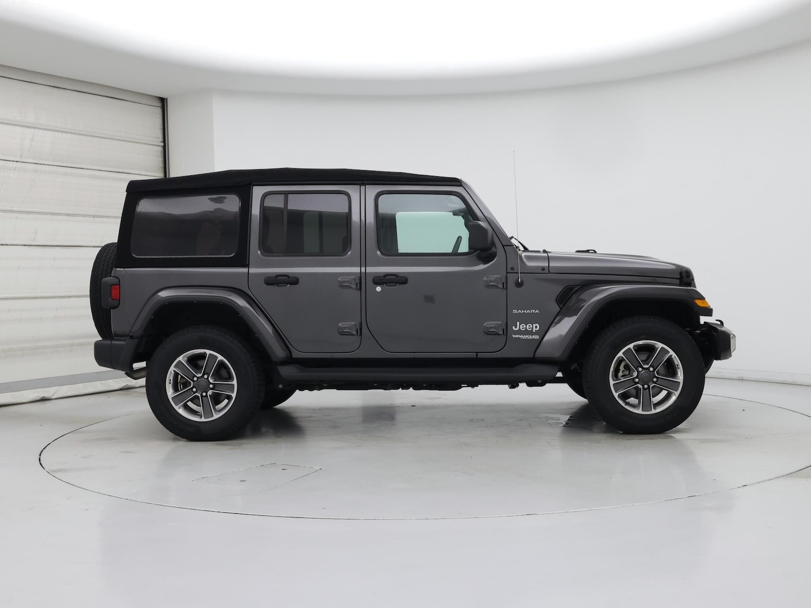 2022 Jeep Wrangler Unlimited Sahara - Photo 8