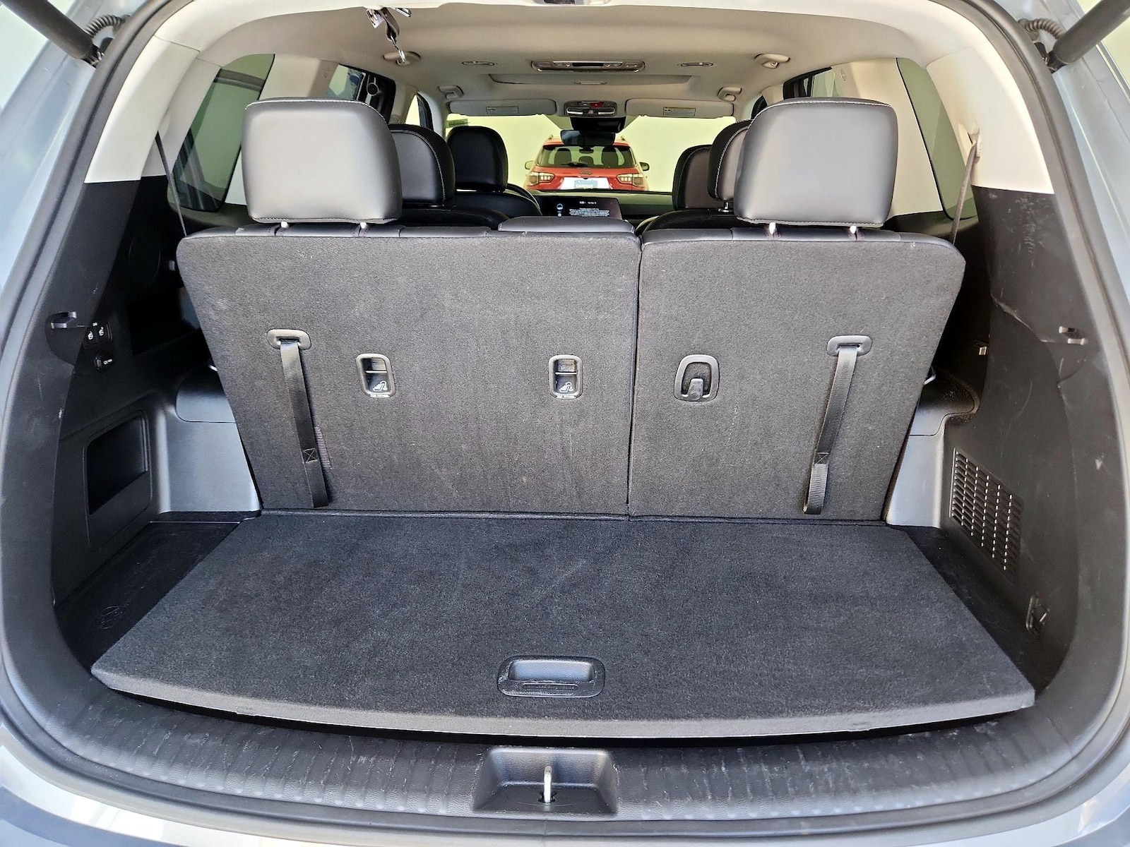 2025 Kia Telluride S - Photo 20