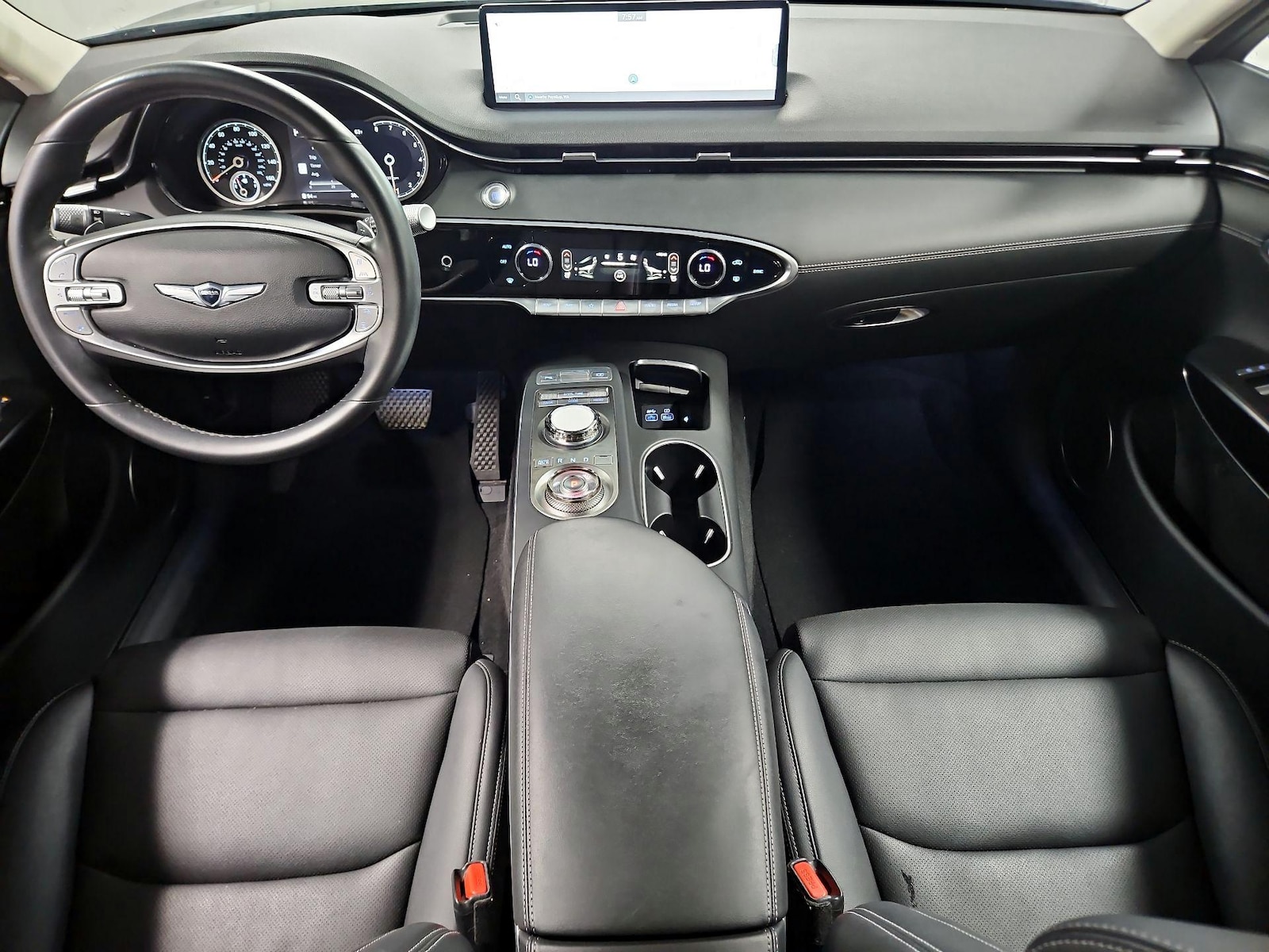 2025 GENESIS GV70 Standard - Photo 10