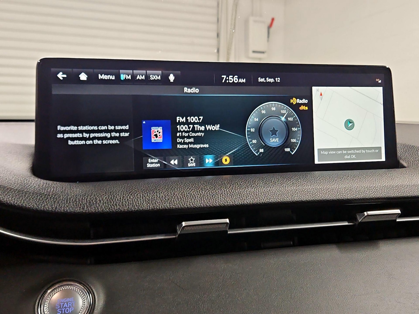 2025 GENESIS GV70 Standard - Photo 17