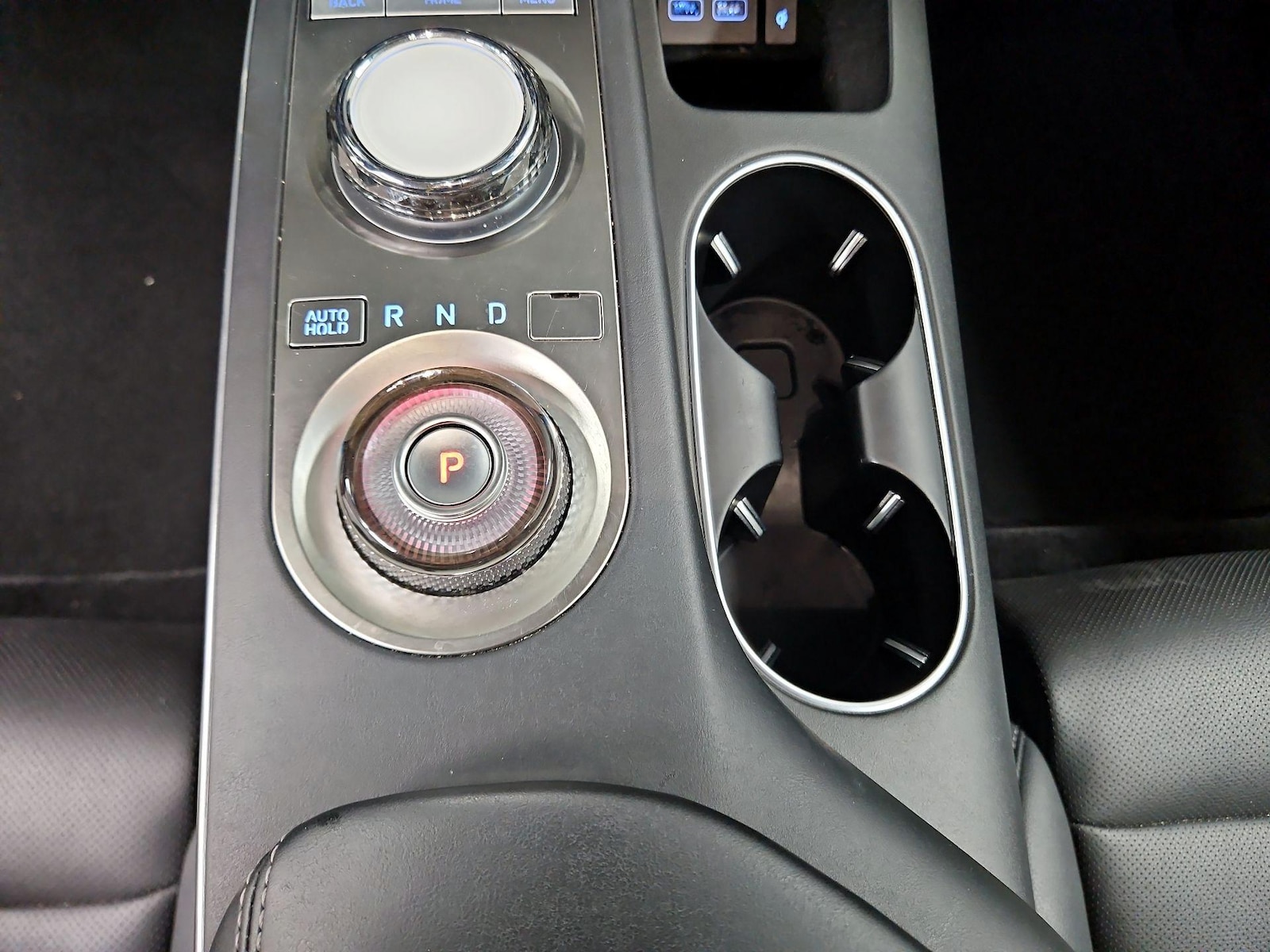 2025 GENESIS GV70 Standard - Photo 19