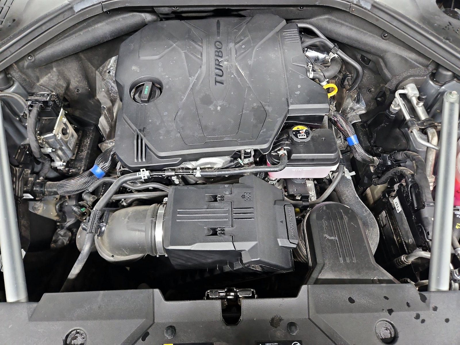 2025 GENESIS GV70 Standard - Photo 23