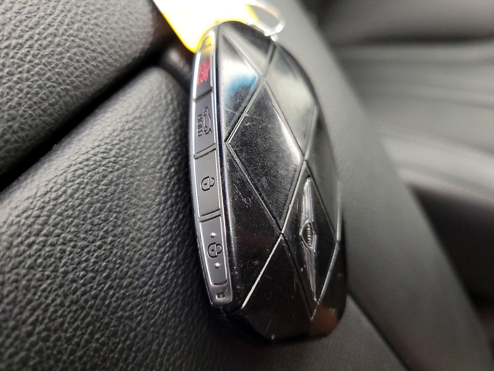 2025 GENESIS GV80 Standard - Photo 24