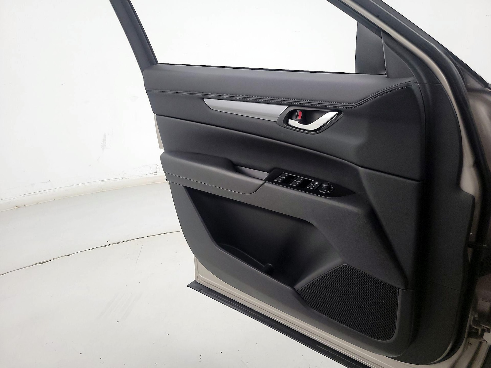 2025 Mazda CX-5 S Preferred package - Photo 13