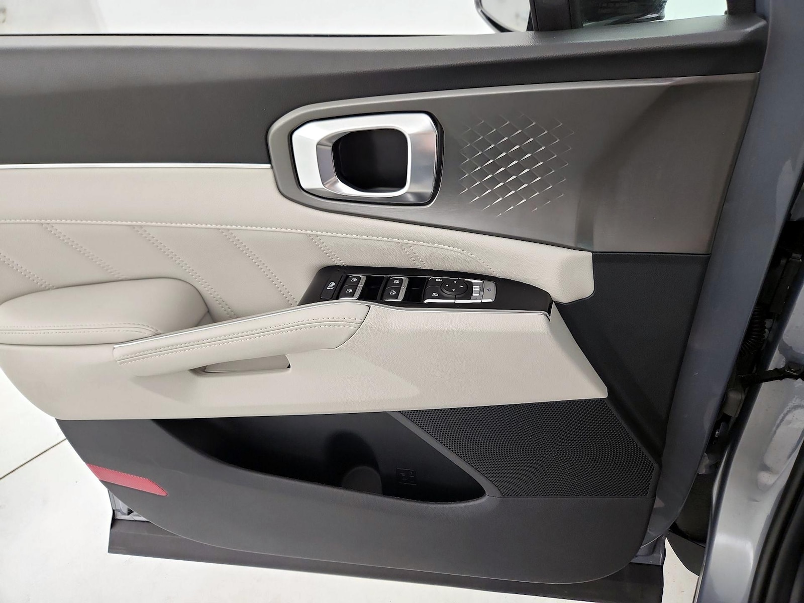 2023 Kia Sorento SX - Photo 13