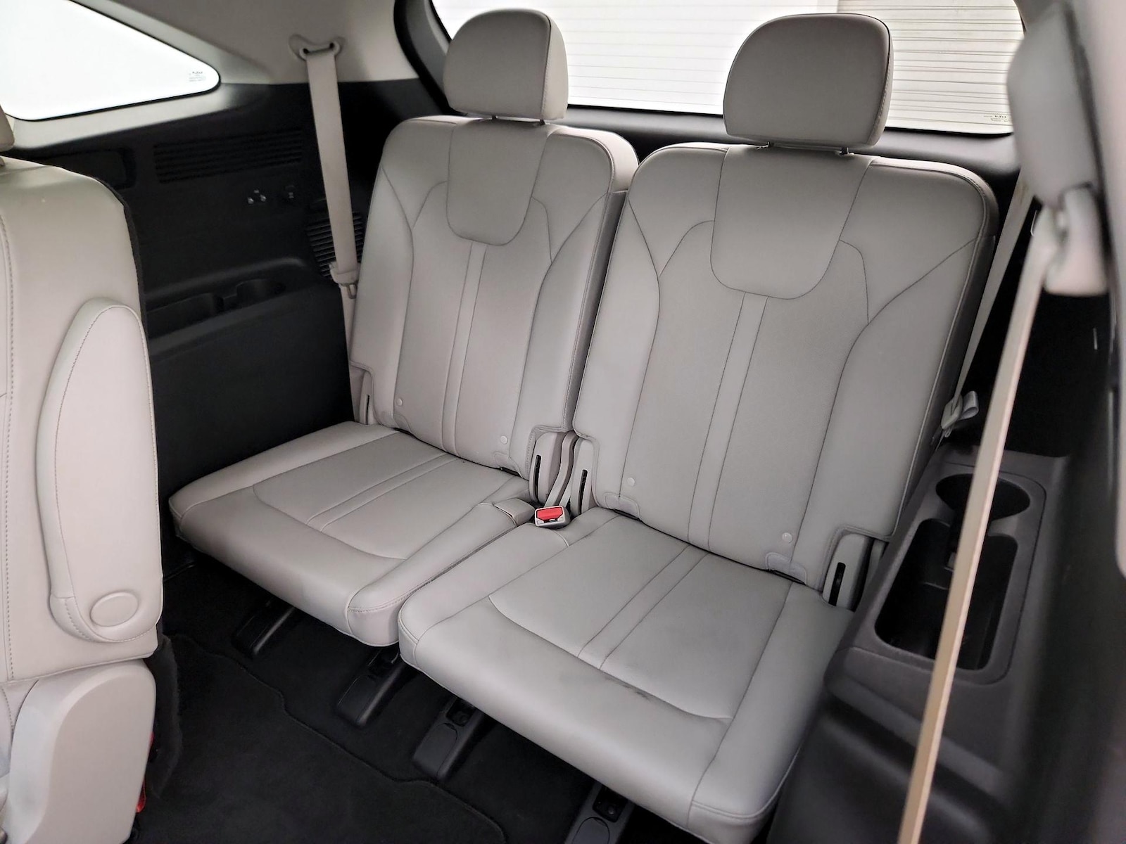2023 Kia Sorento SX - Photo 23