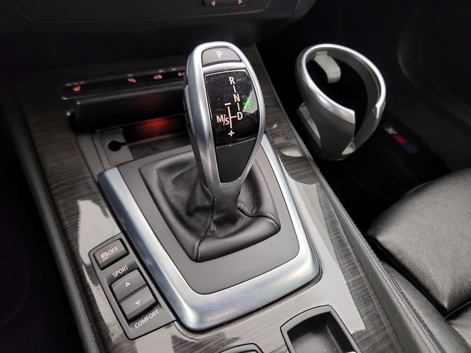 2016 BMW Z4 sDrive28i - Photo 18