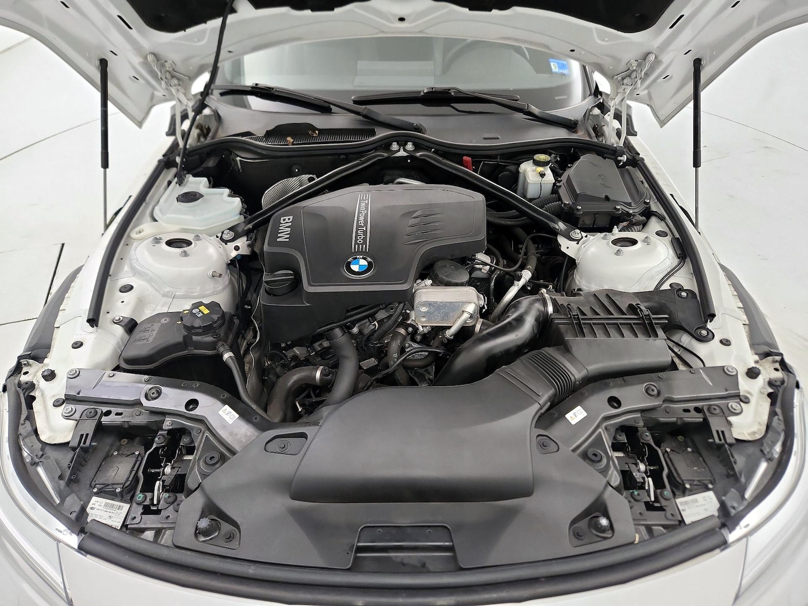 2016 BMW Z4 sDrive28i - Photo 21