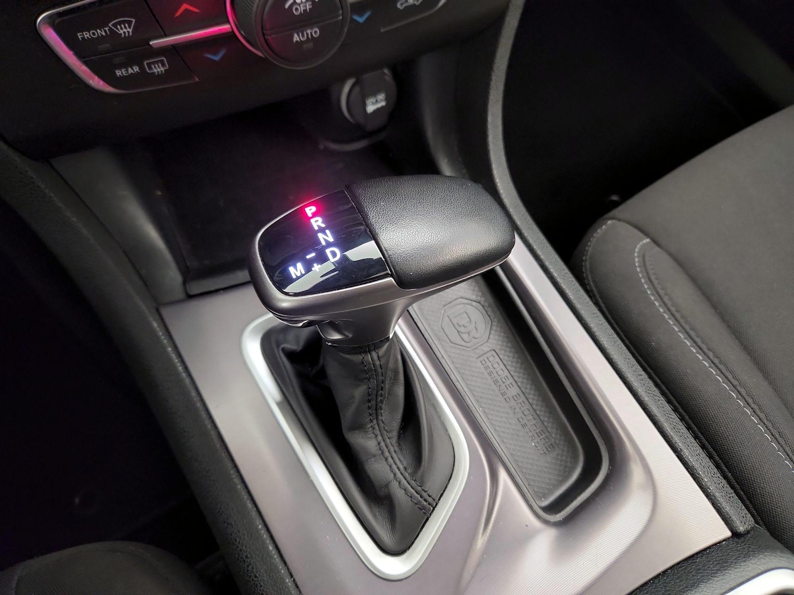 2022 Dodge Charger R/T - Photo 18