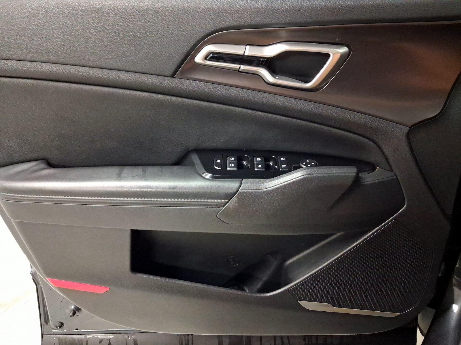 2024 Kia Sportage EX - Photo 13