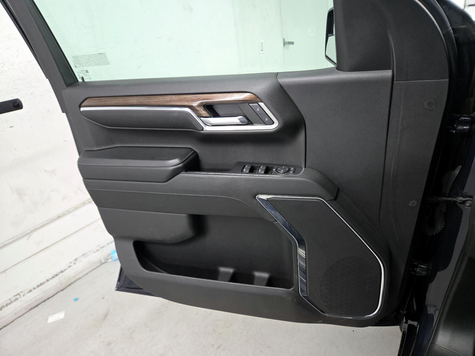 Thumbnail: 2023 Chevrolet Silverado 1500 - 10