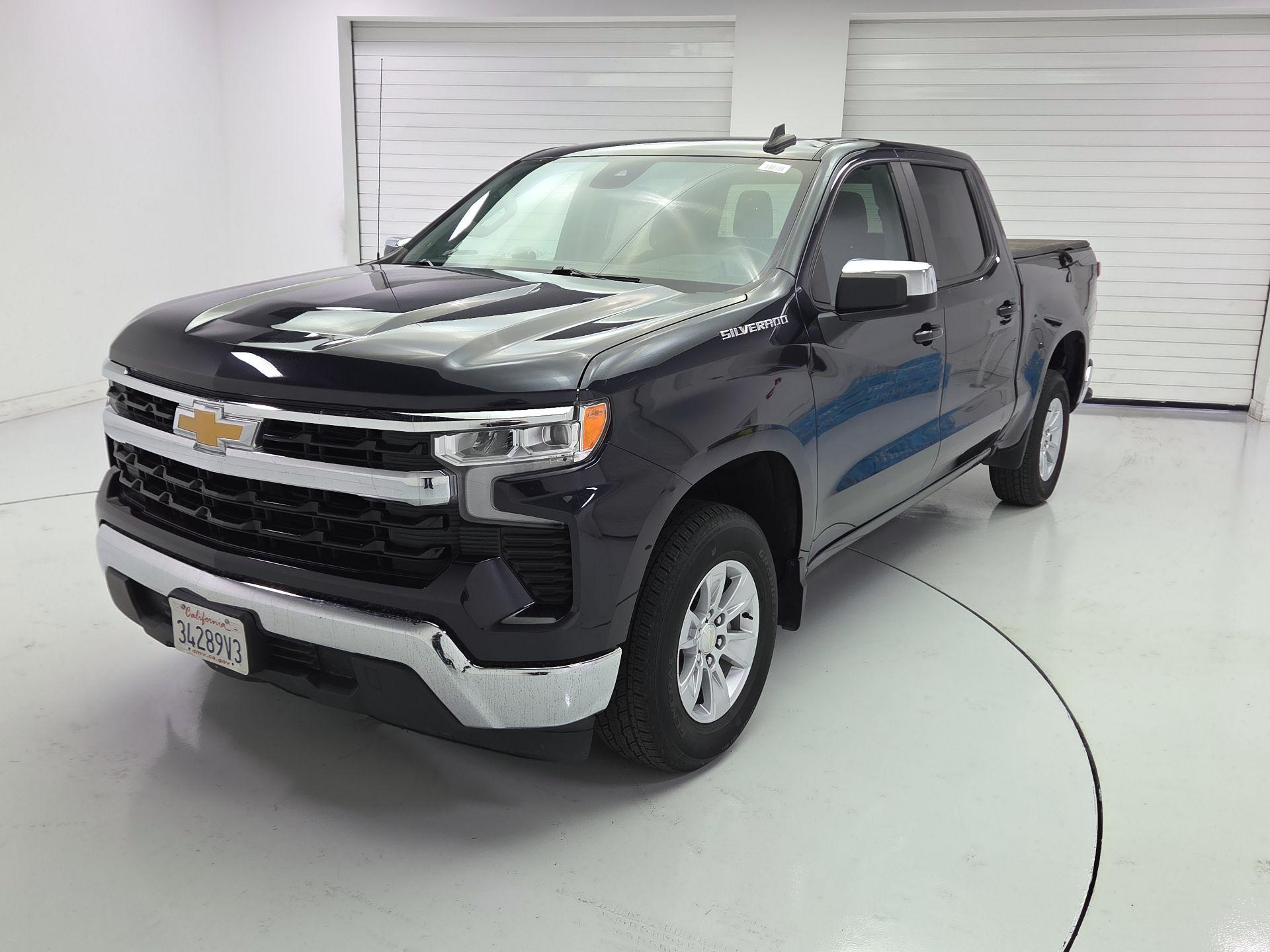 Thumbnail: 2023 Chevrolet Silverado 1500 - 3