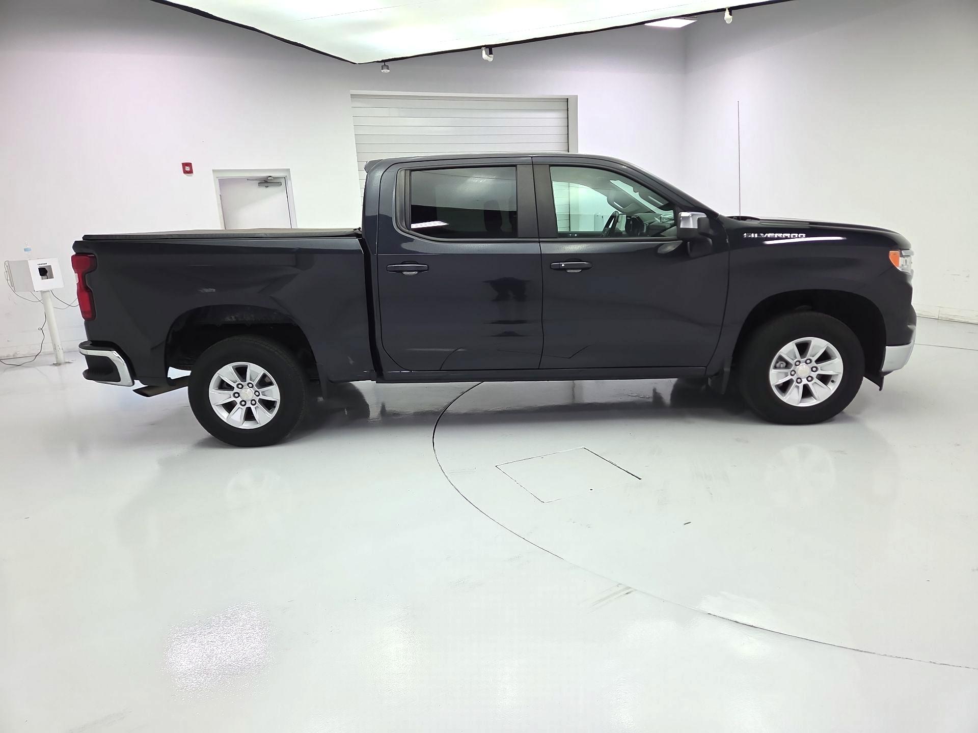 Thumbnail: 2023 Chevrolet Silverado 1500 - 4
