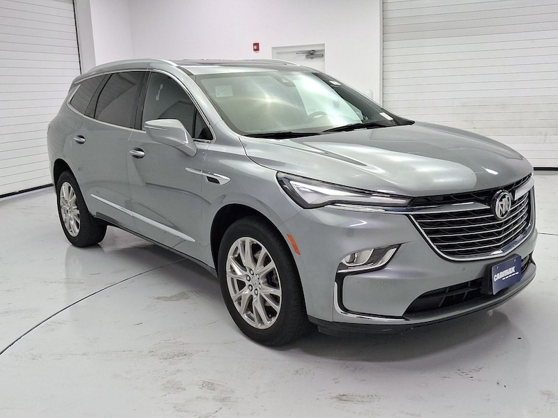 2024 Buick Enclave Essence