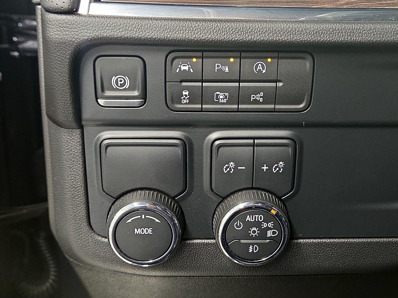 2025 Chevrolet Tahoe Premier - Photo 12
