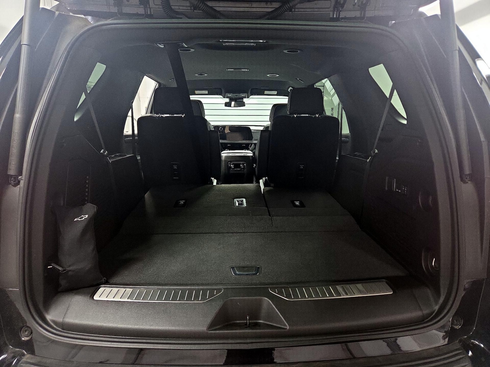 2025 Chevrolet Tahoe Premier - Photo 22