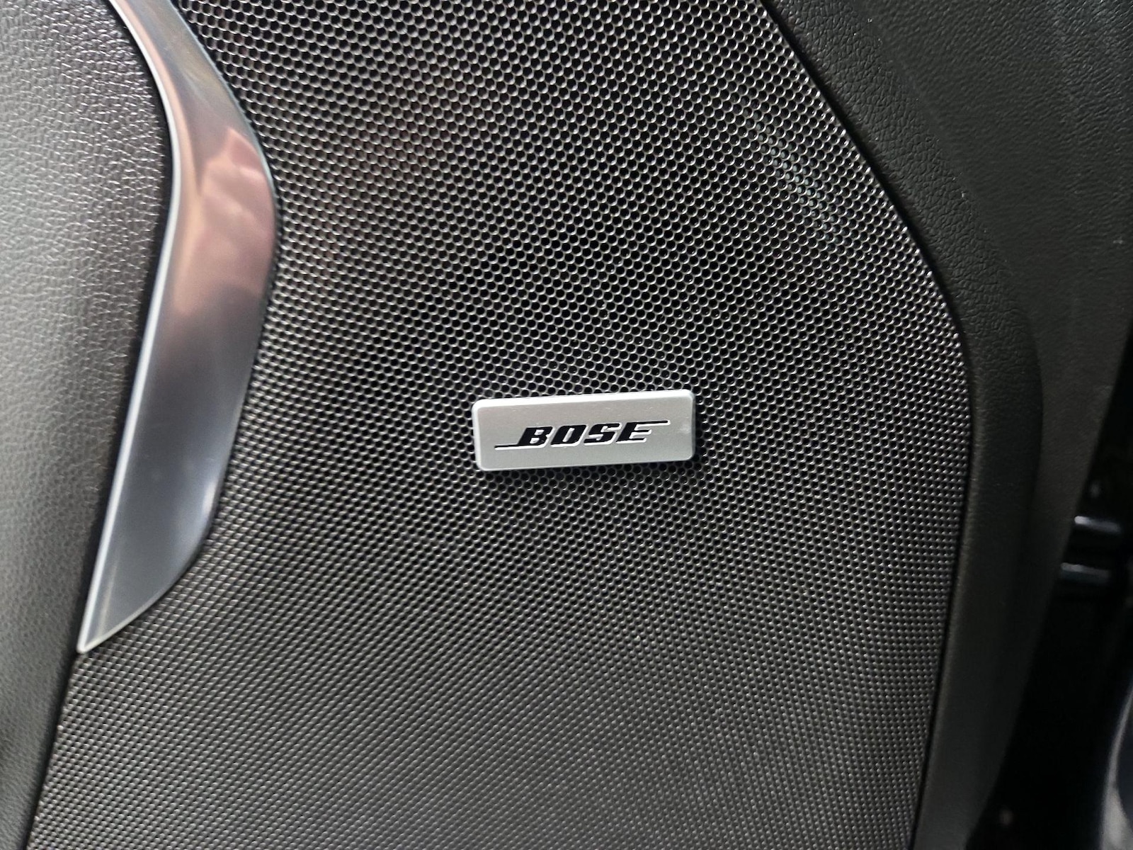 2025 Chevrolet Tahoe Premier - Photo 24